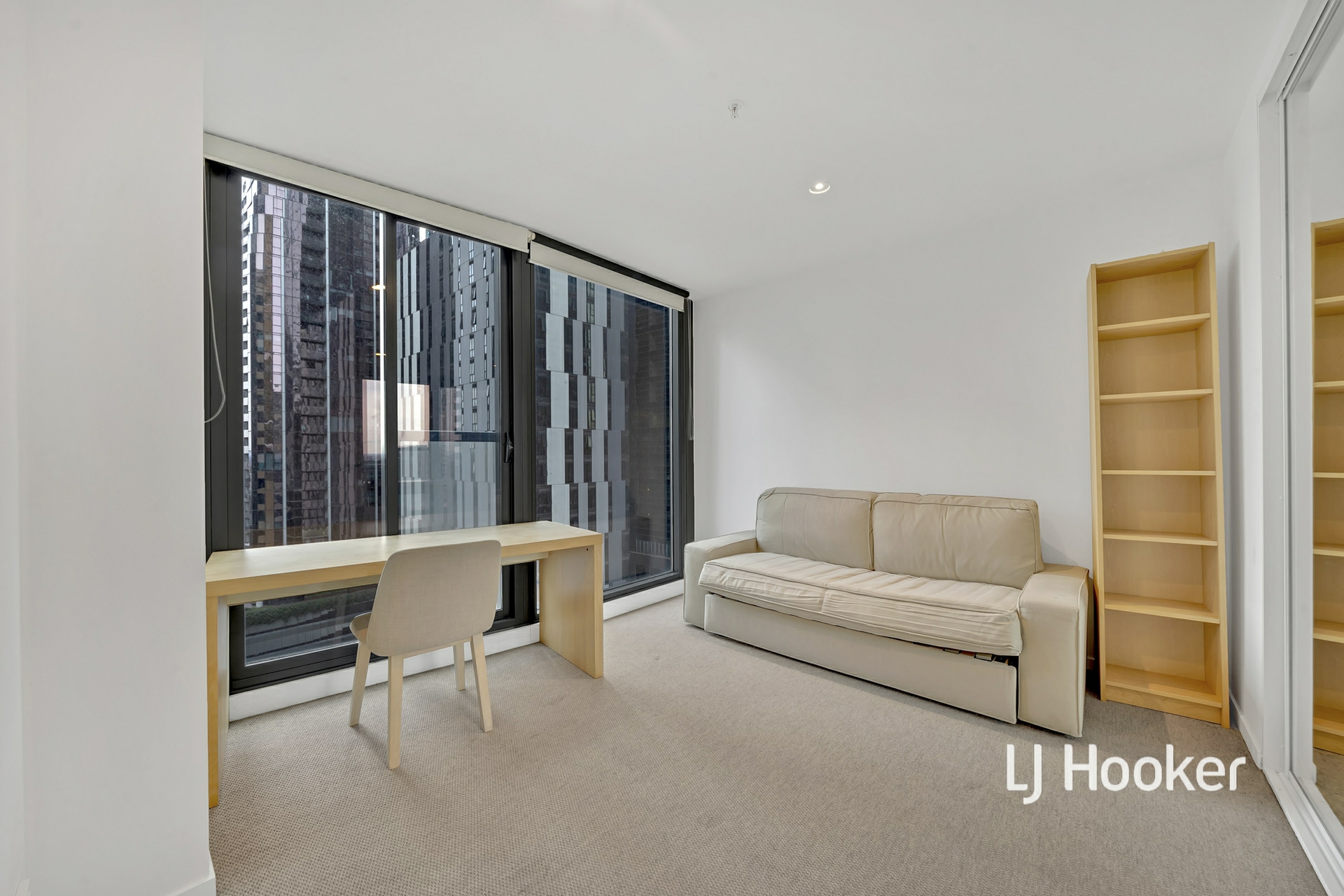 1502/315 La Trobe Street — photo from LJ Hooker Rowville