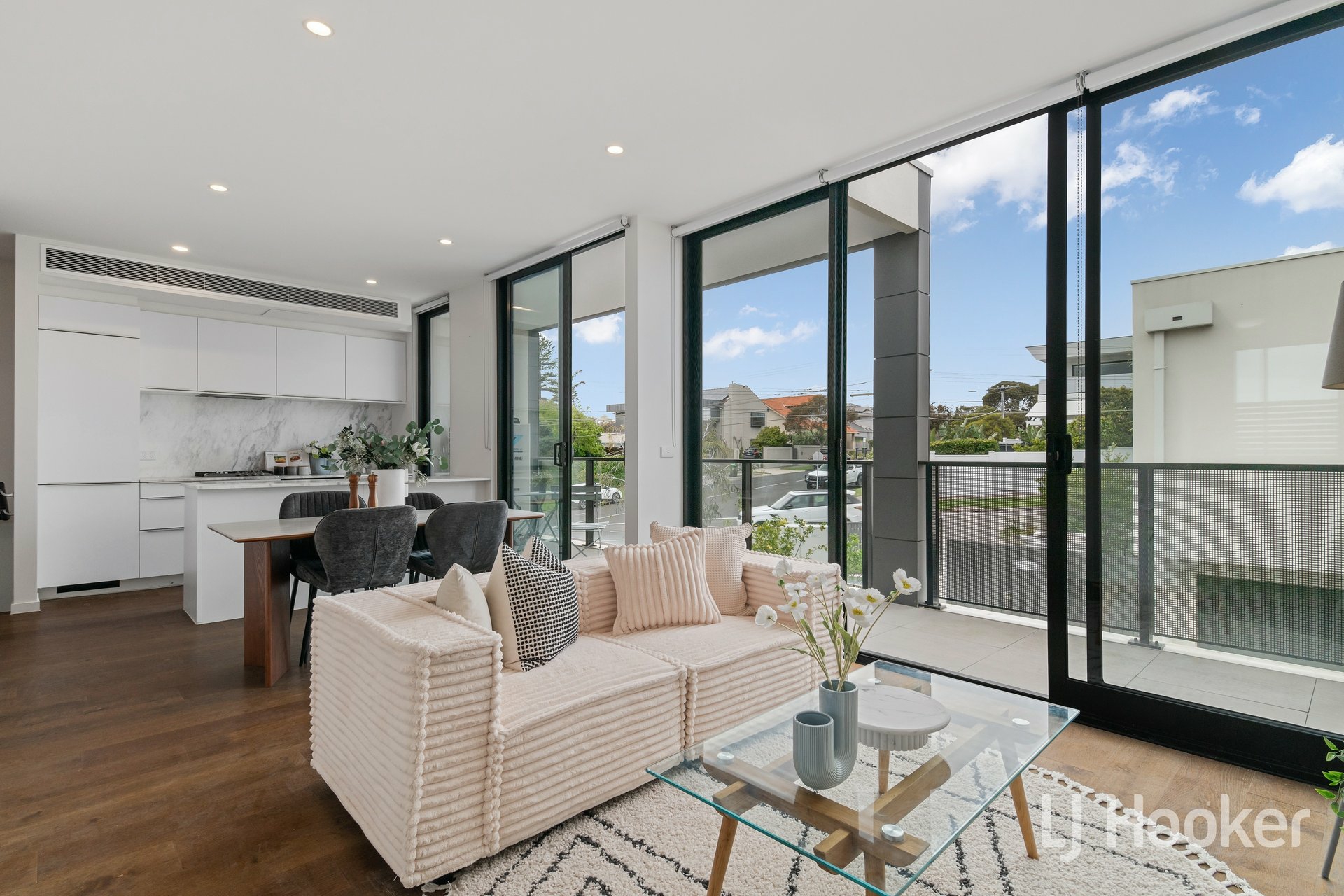 3/26 Fernhill Road — photo 4 of 10