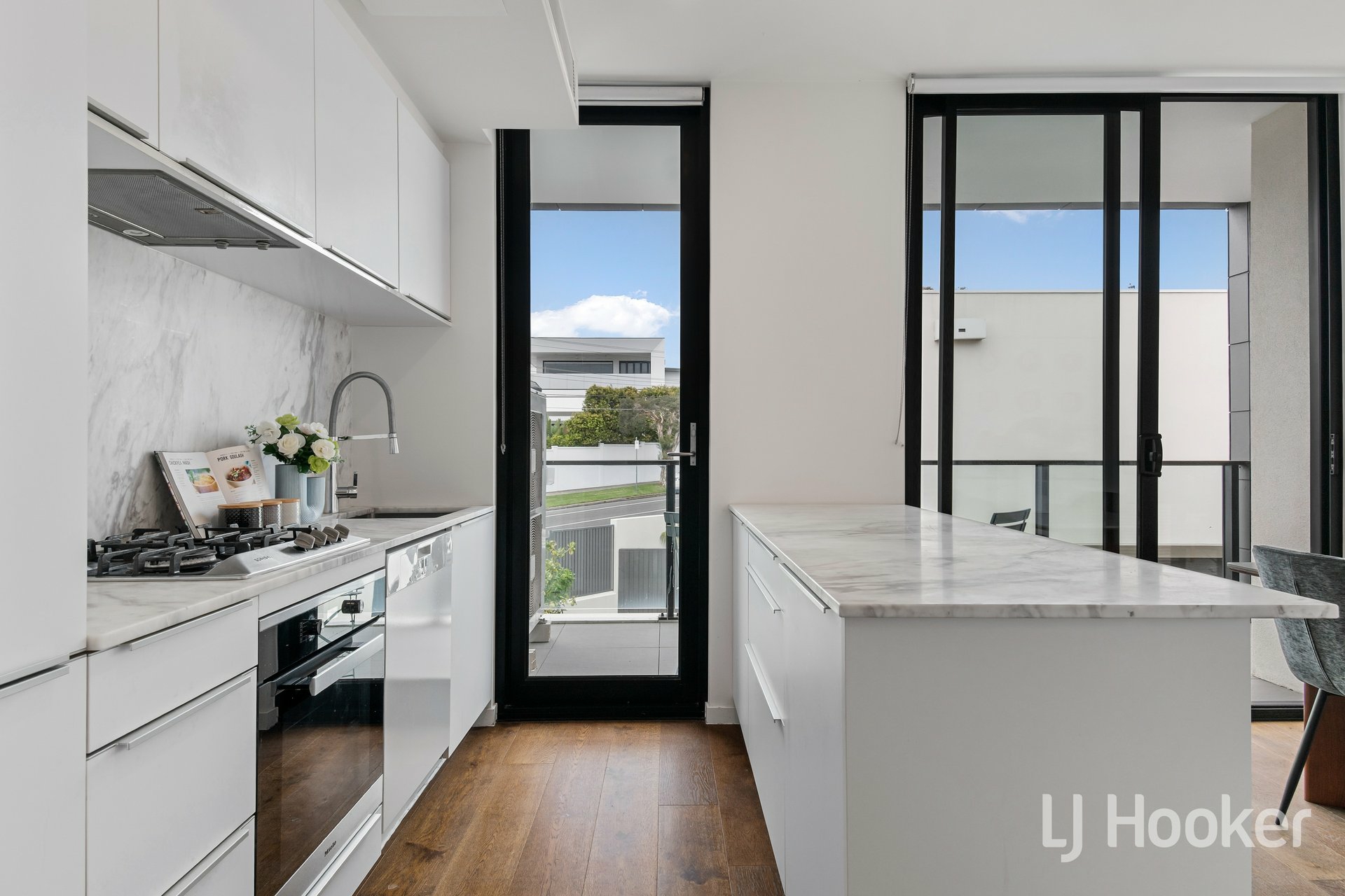 3/26 Fernhill Road — photo 5 of 10