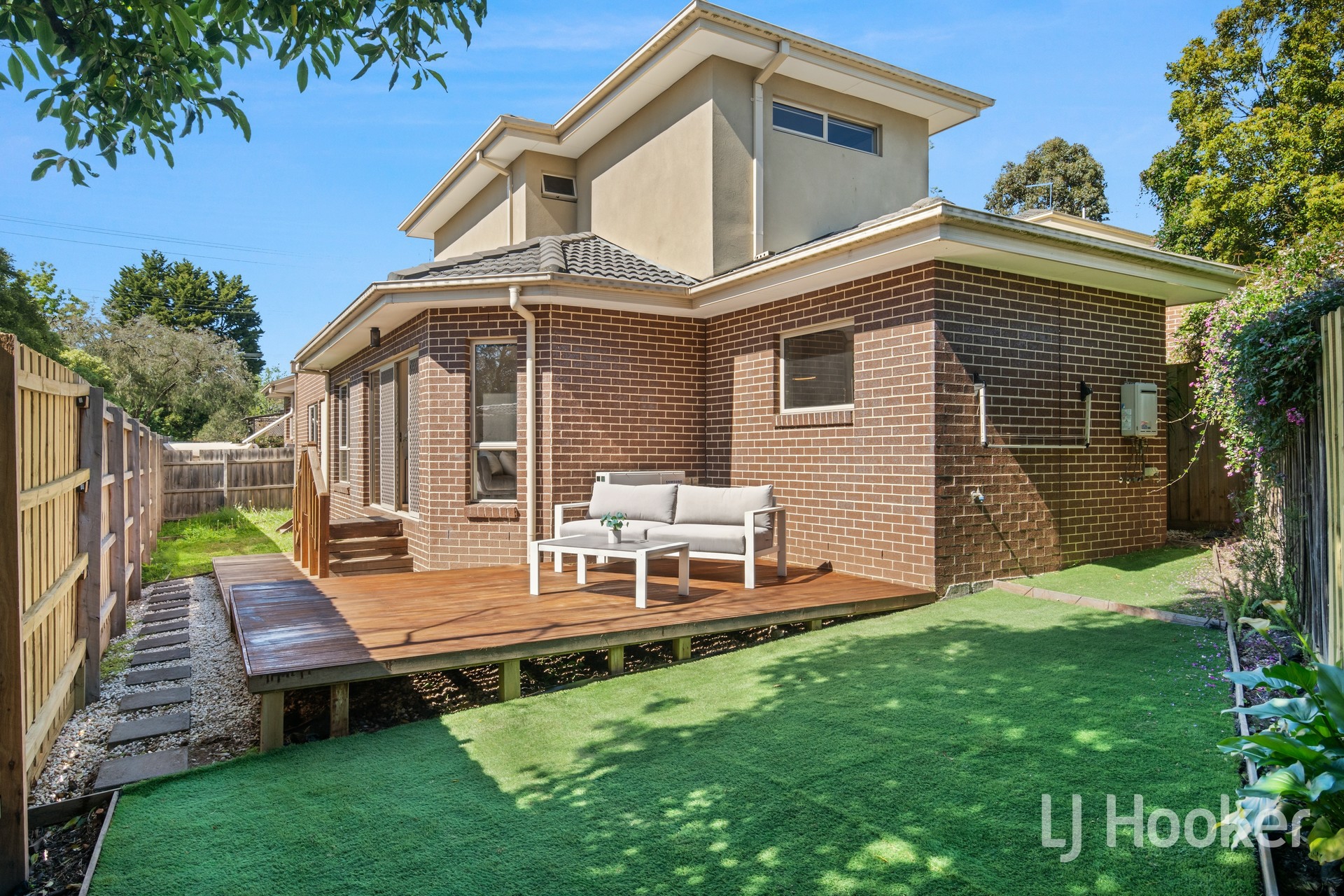 2/11 Stuart Crescent — photo 10 of 10