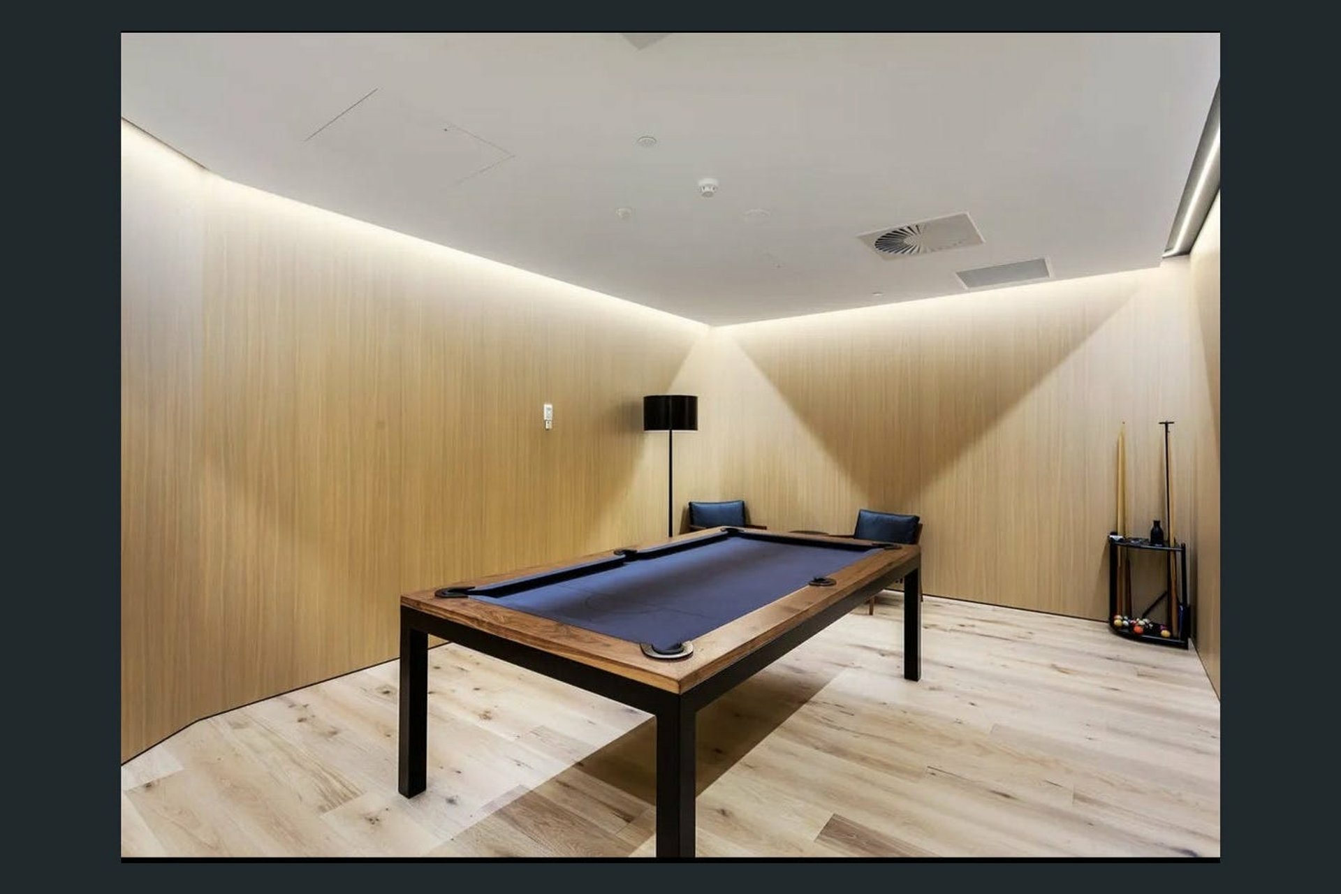 1403S/883 Collins Street — photo 10 of 17