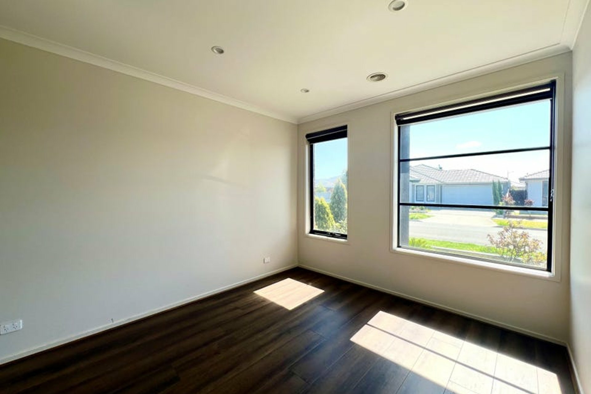 21 Hemsworth Street — photo 9 of 15