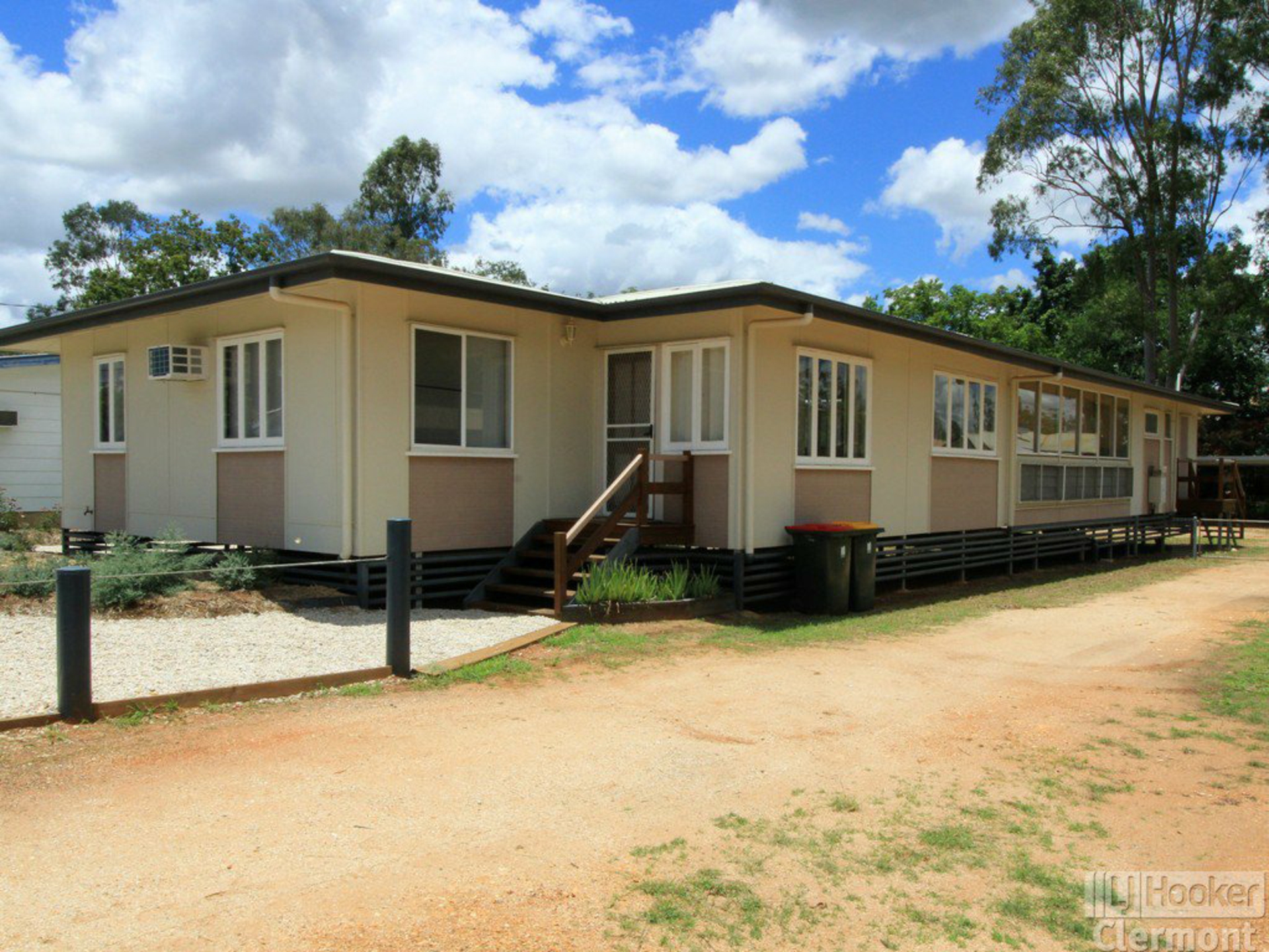 23 Monash Court, Clermont