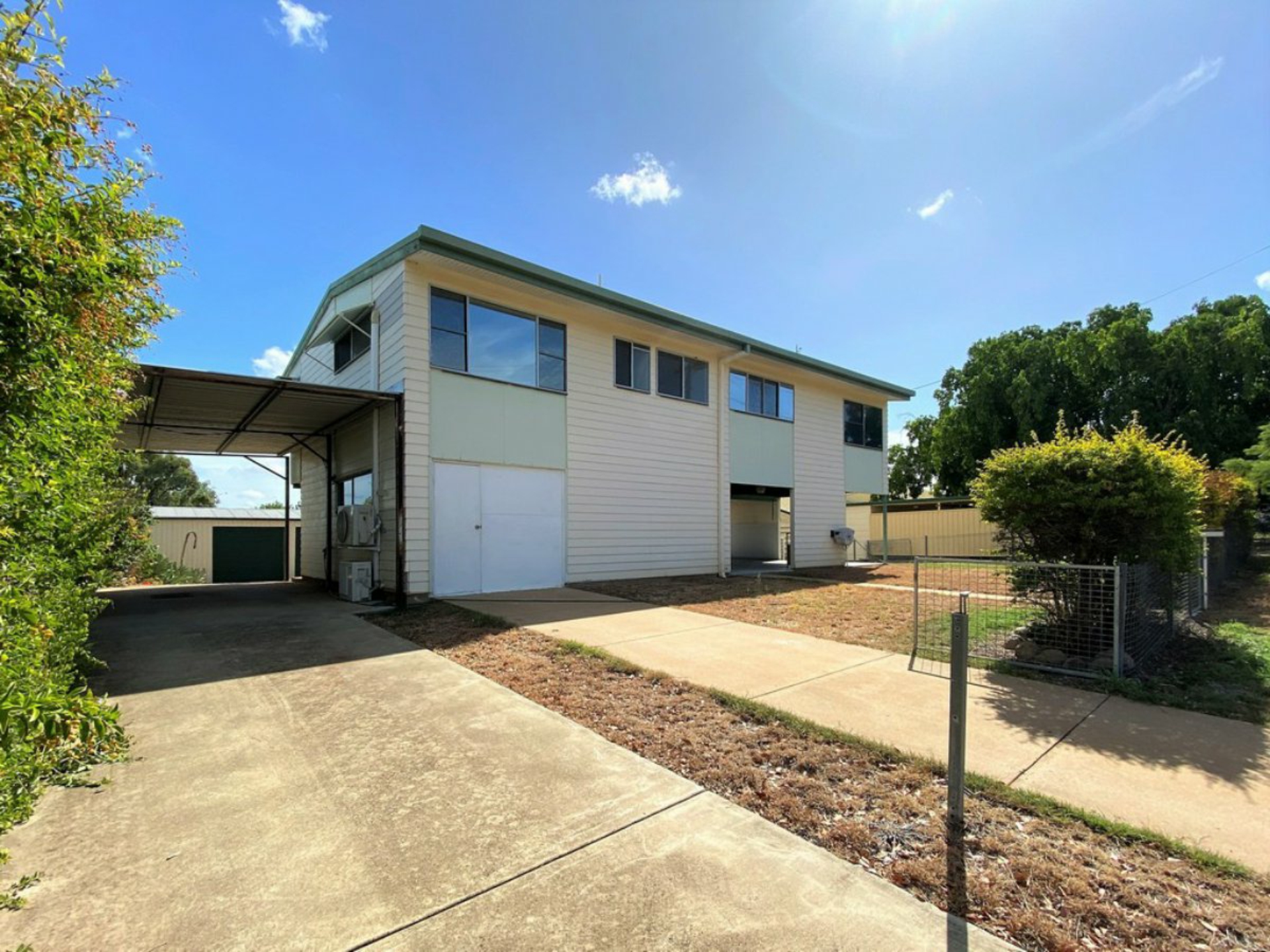 8 Palmer Court, Clermont