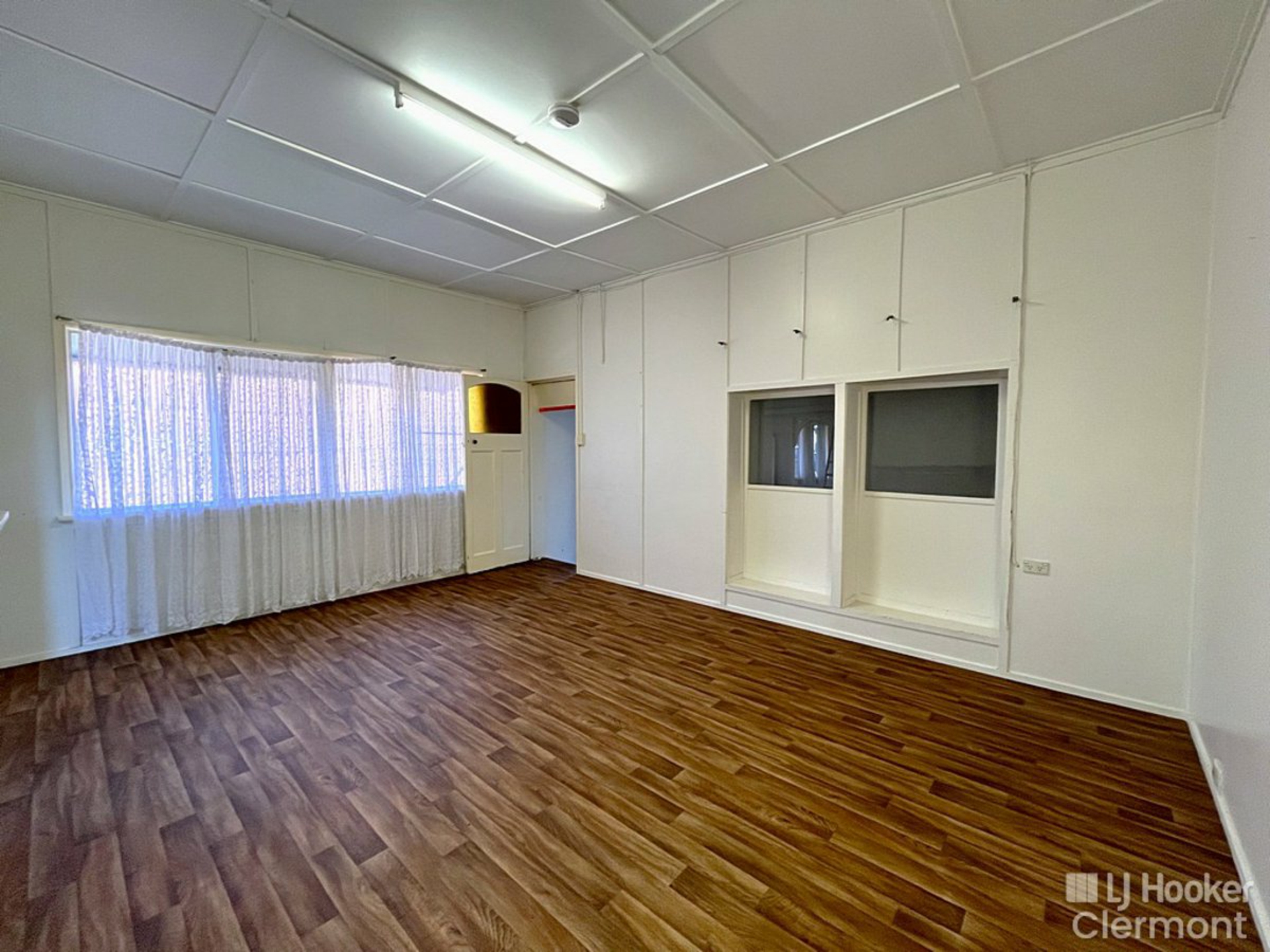 24 Capella Street — photo 2 of 13