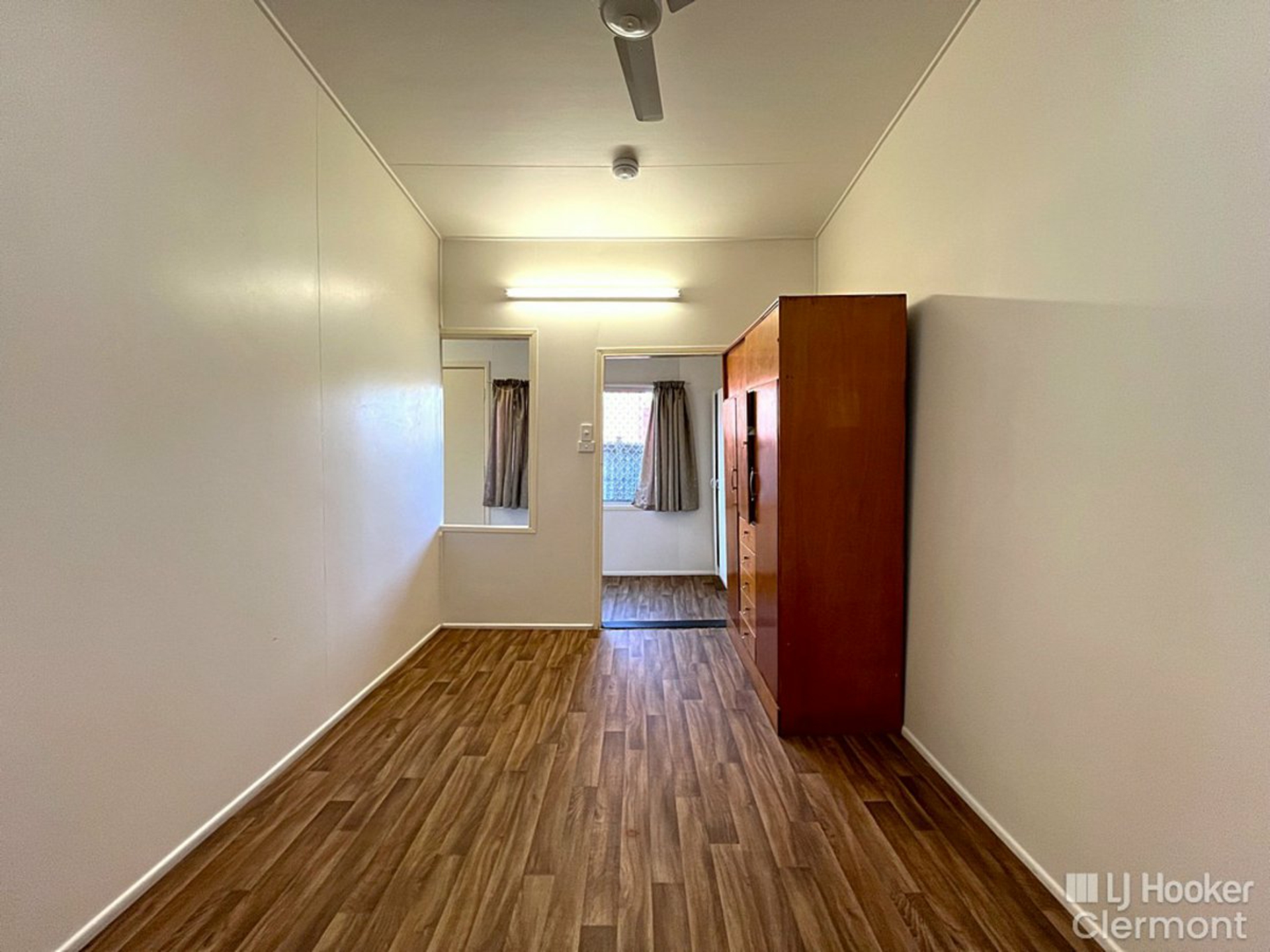 24 Capella Street — photo 12 of 13
