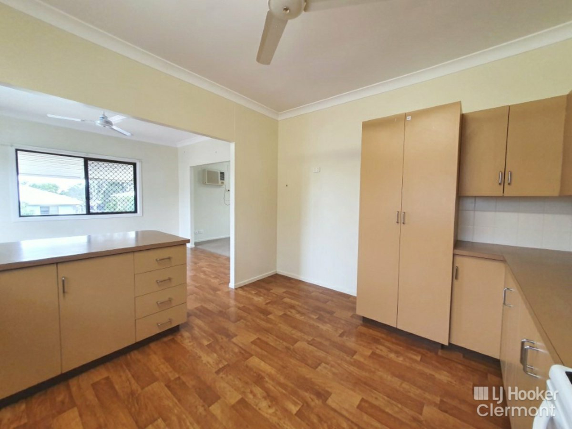 7 Carina Crescent — photo 6 of 26