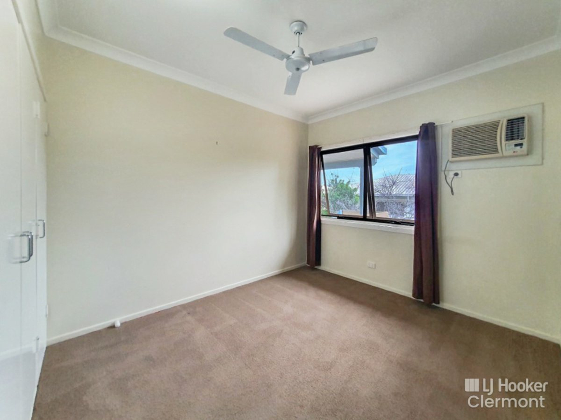 7 Carina Crescent — photo 12 of 26