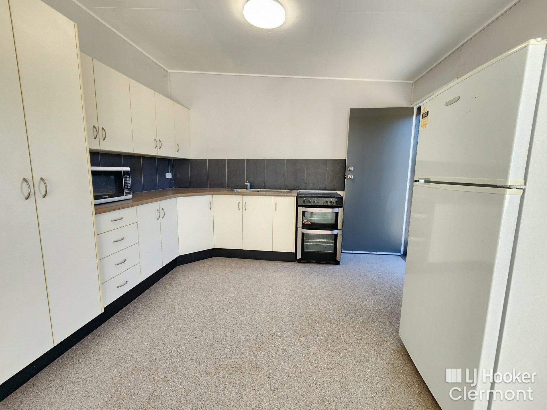 Unit 1/16 Douglass Street — photo 4 of 9