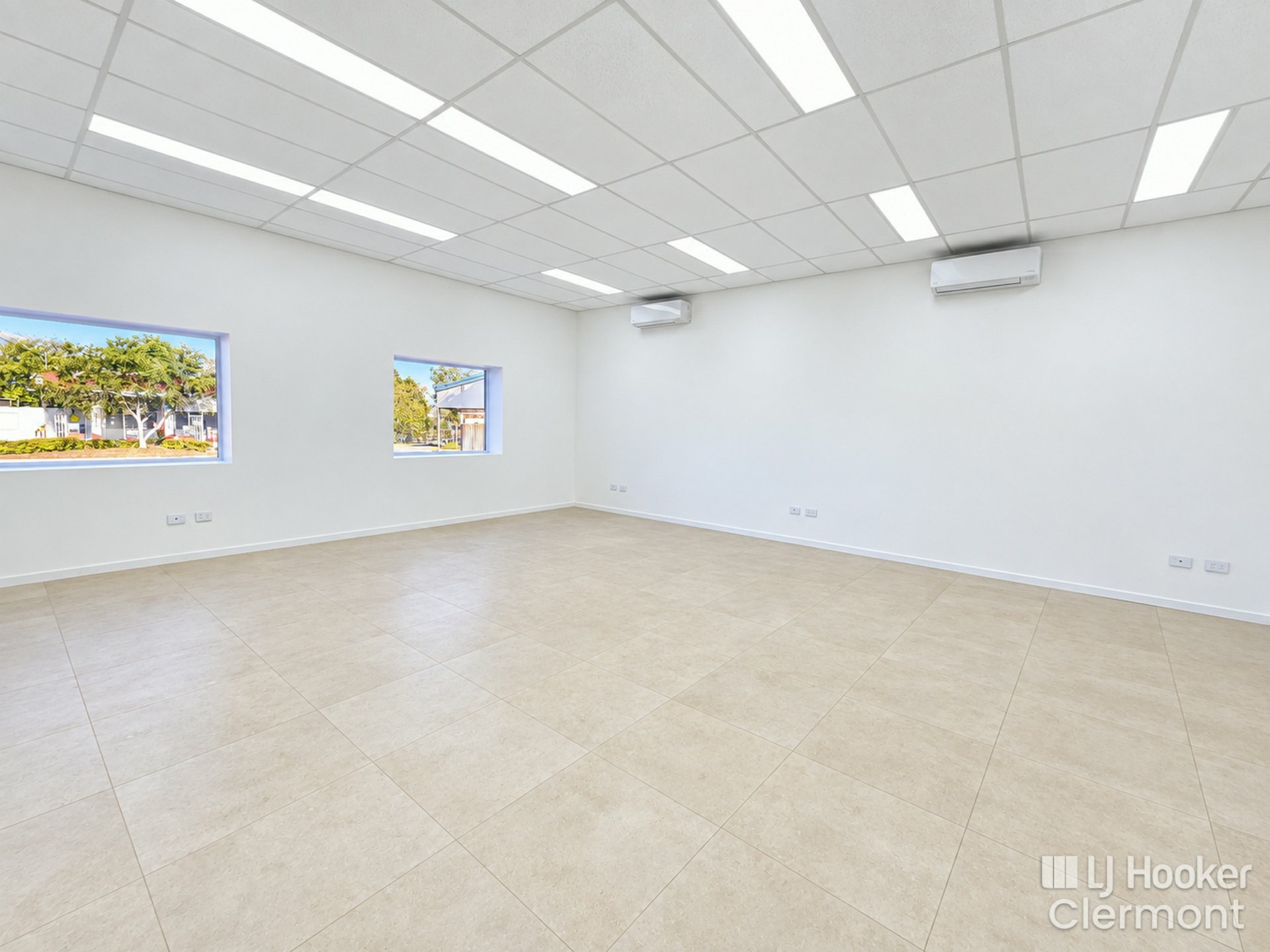 Shop / Office/22 Capella Street — photo 4 of 12