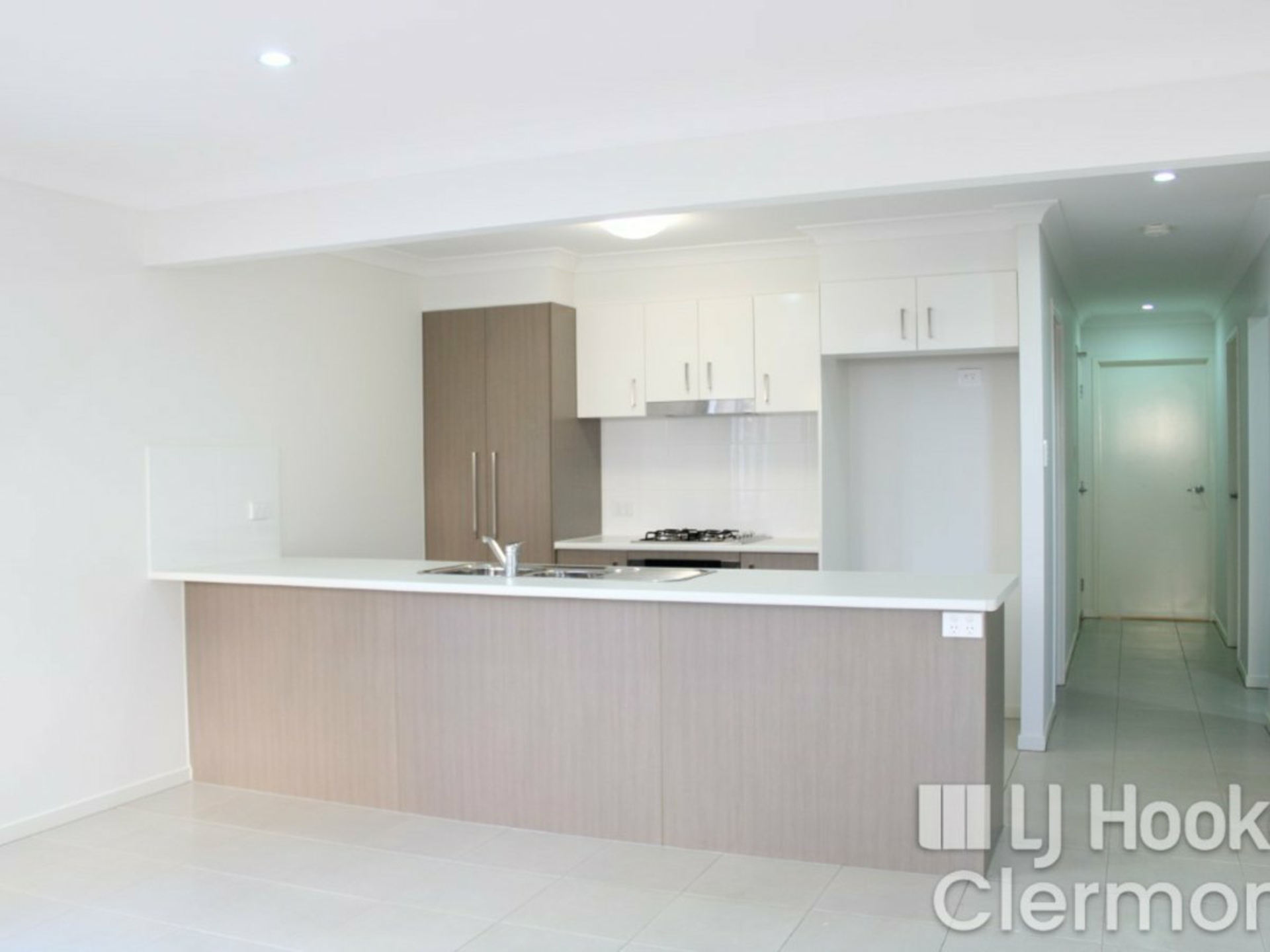 72/47 McDonald Flat Road — photo from LJ Hooker Clermont
