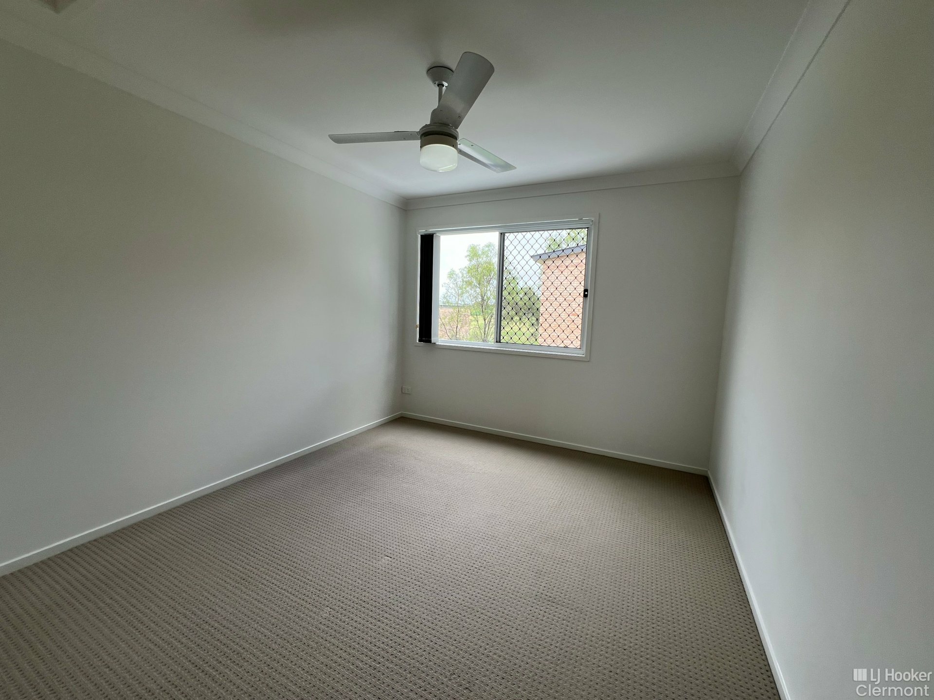 72/47 McDonald Flat Road — photo 8 of 11