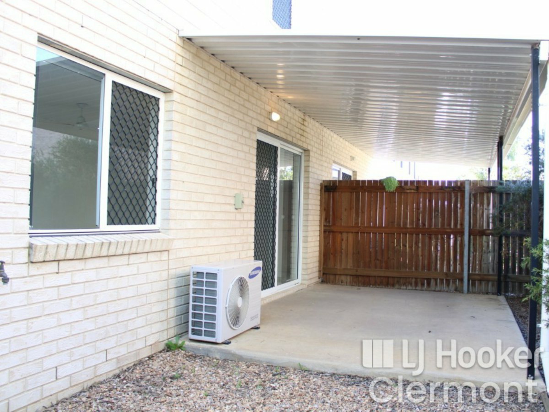 72/47 McDonald Flat Road — photo 11 of 11