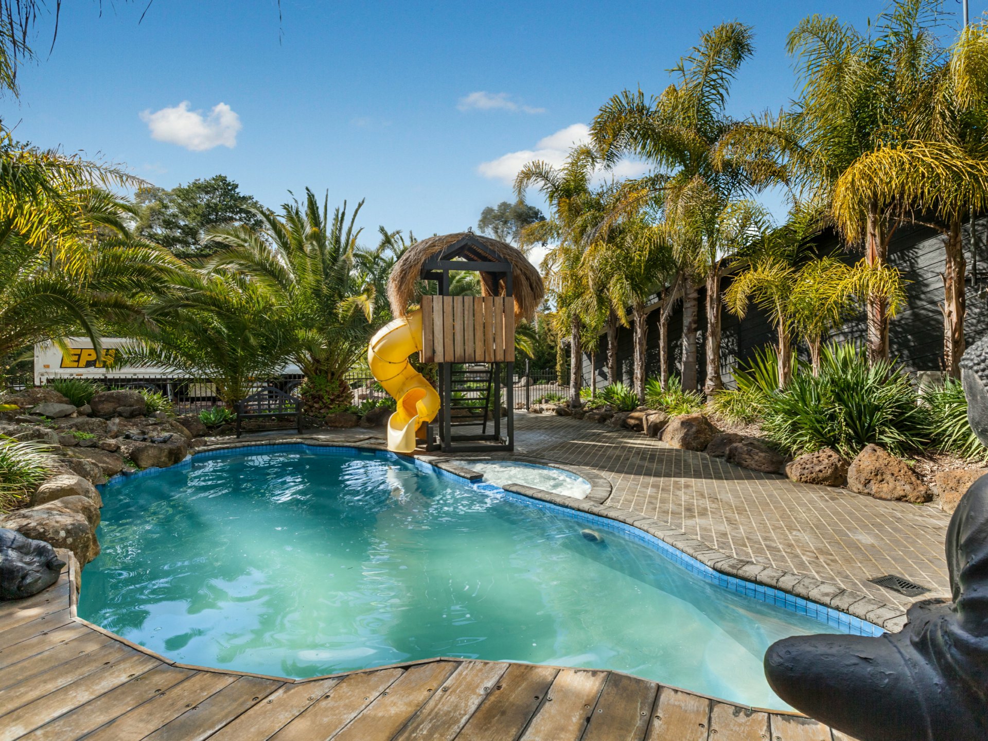 23 Fleming Drive, BROADFORD