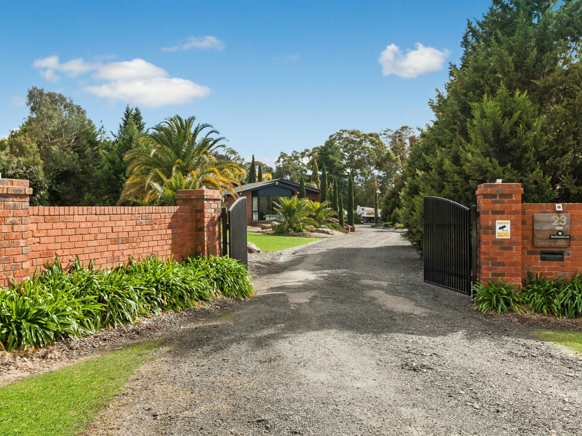 23 Fleming Drive, BROADFORD