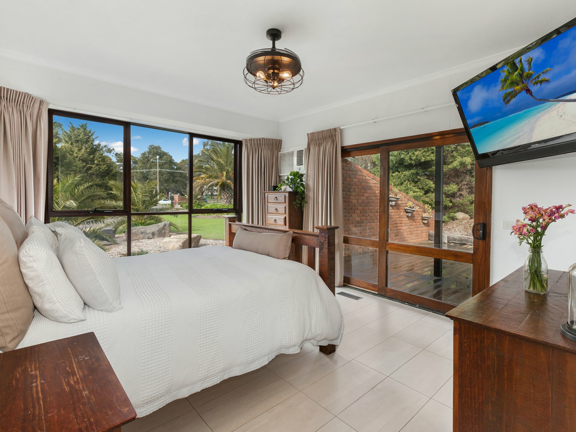 23 Fleming Drive, BROADFORD