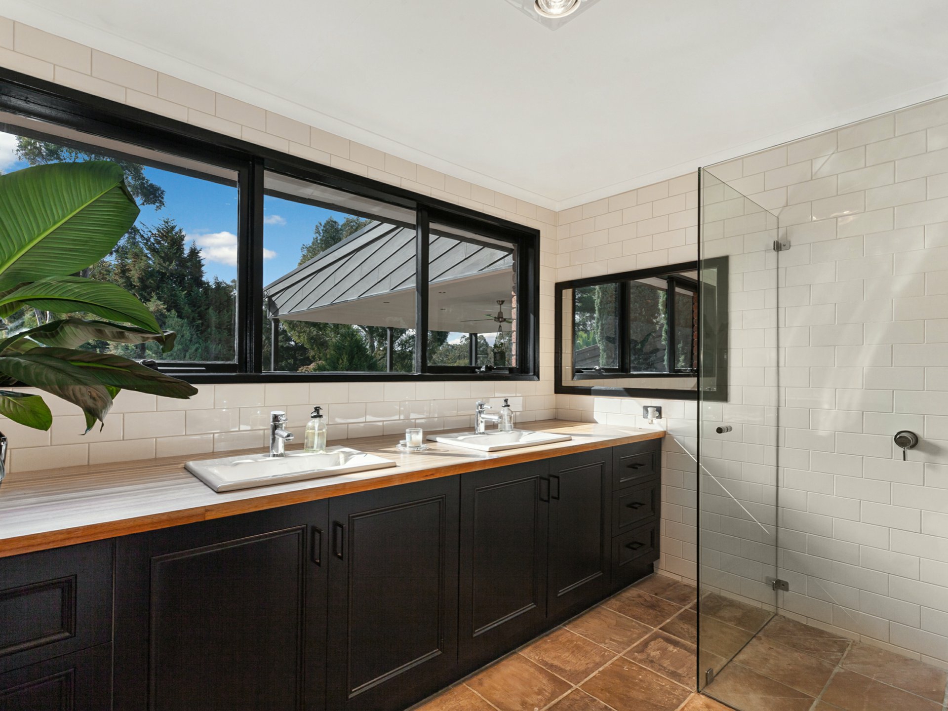 23 Fleming Drive, BROADFORD