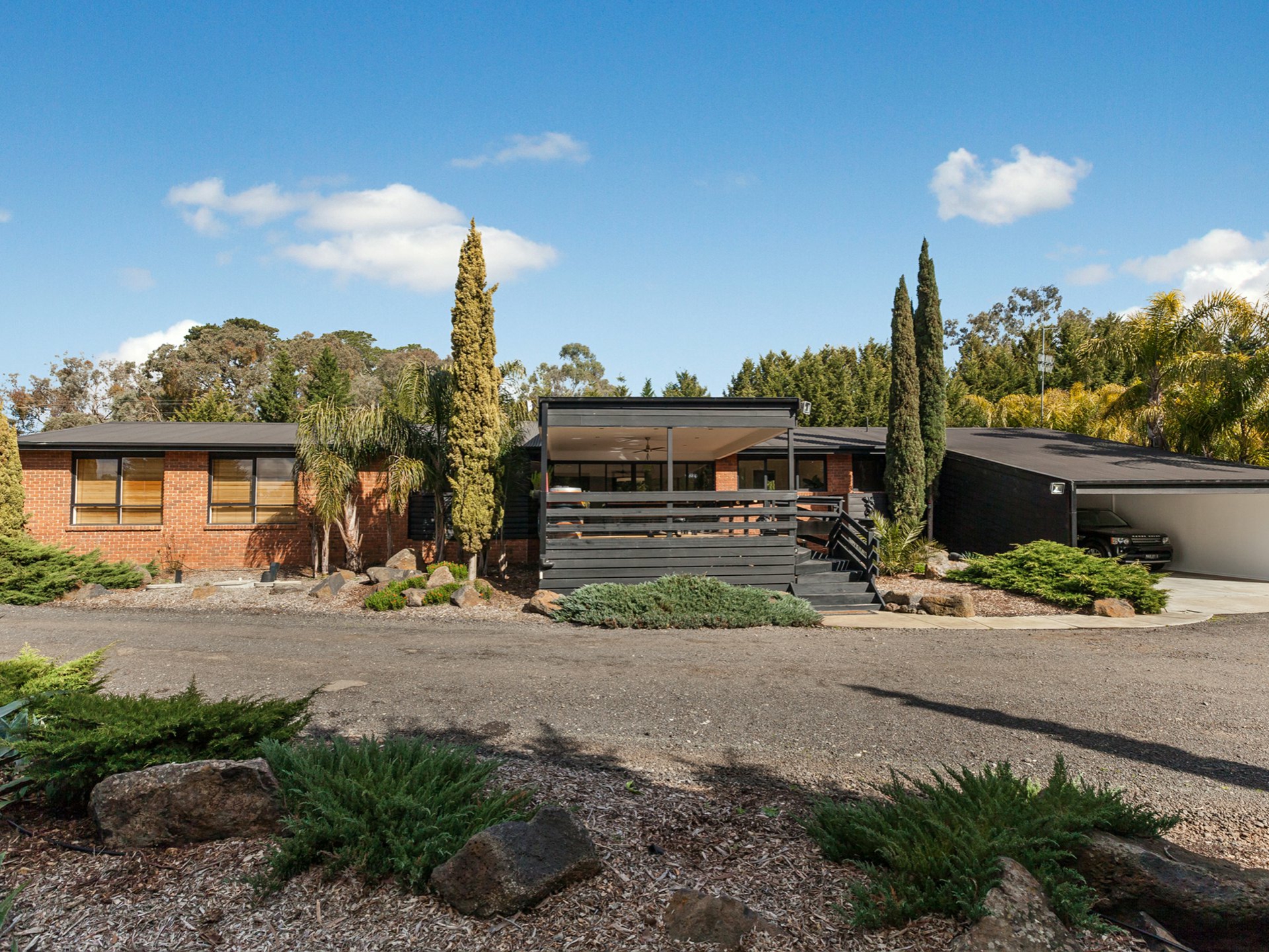23 Fleming Drive, BROADFORD