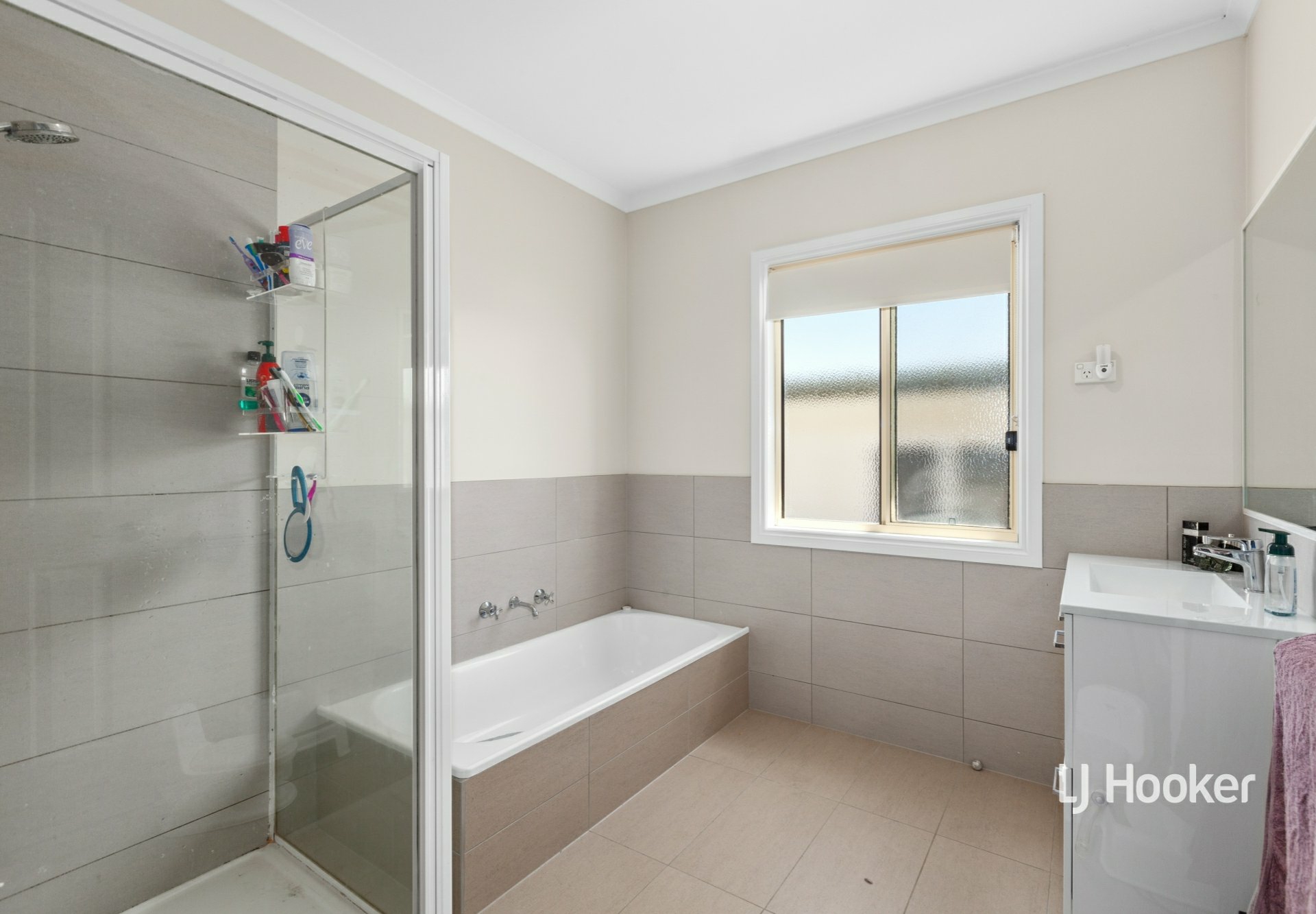 38 Street Kilmore VIC House for Sale LJ Hooker