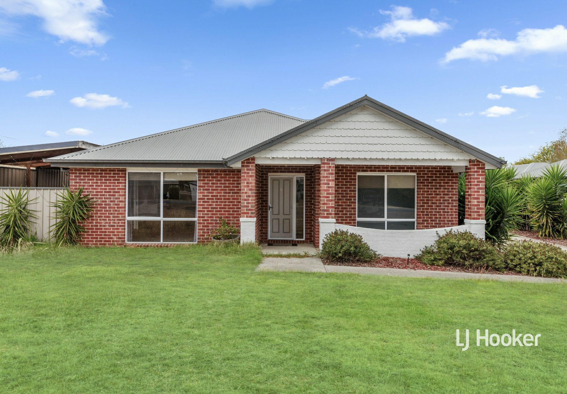 Unit 1/44 Snodgrass Street Broadford VIC House for Sale LJ Hooker