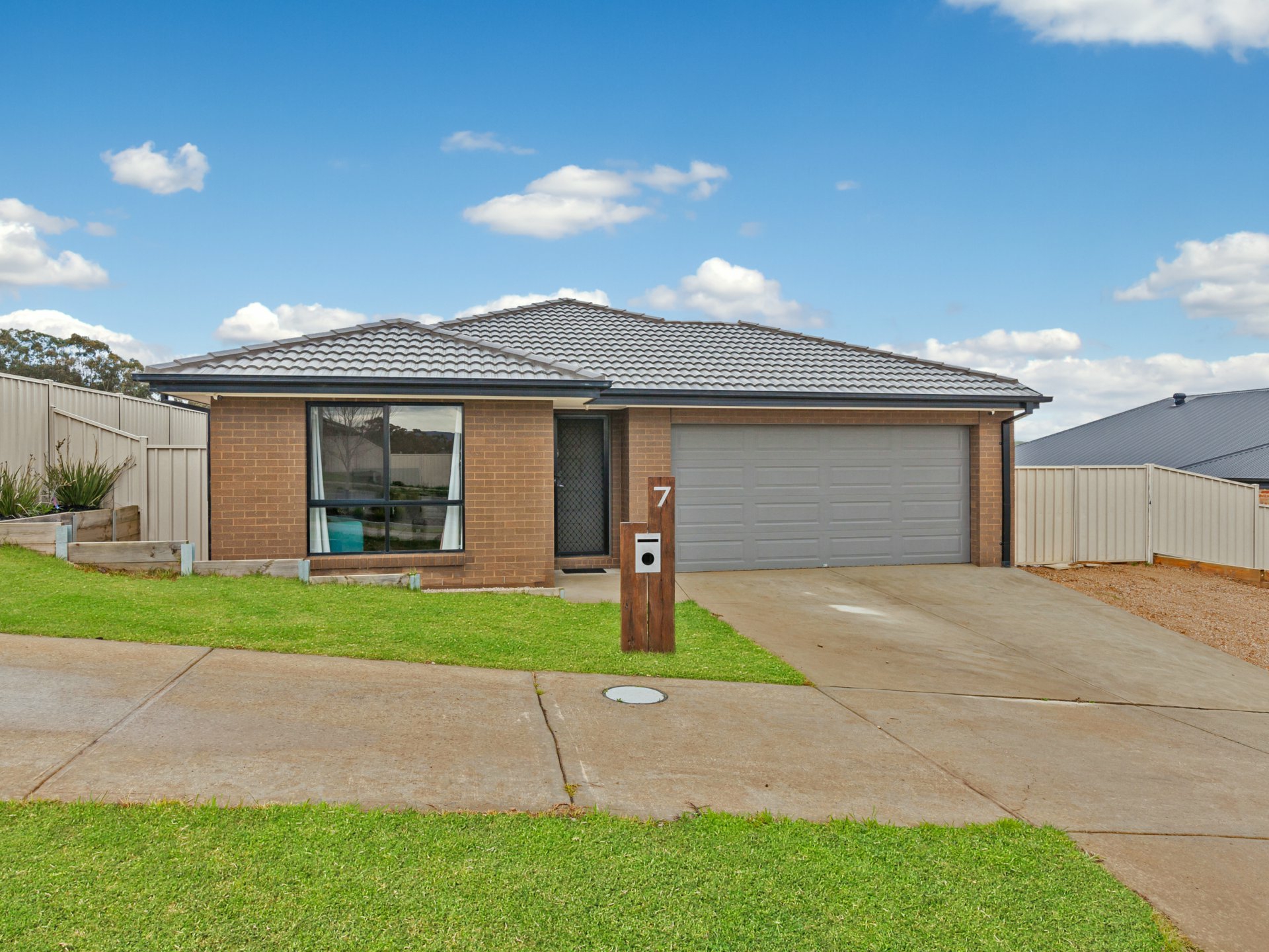 7 Aspect Blvd, BROADFORD