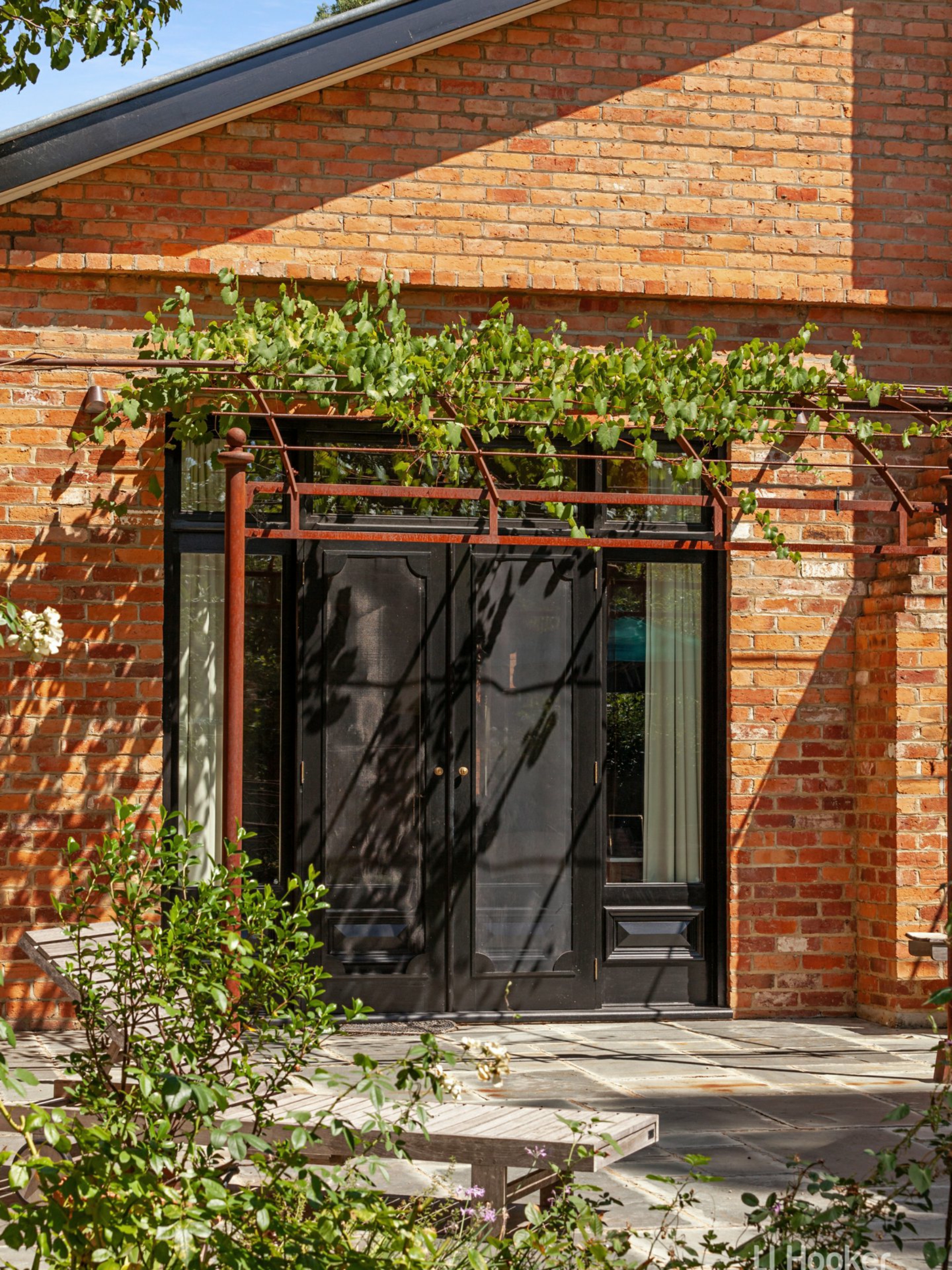 16 Bank Street, AVENEL