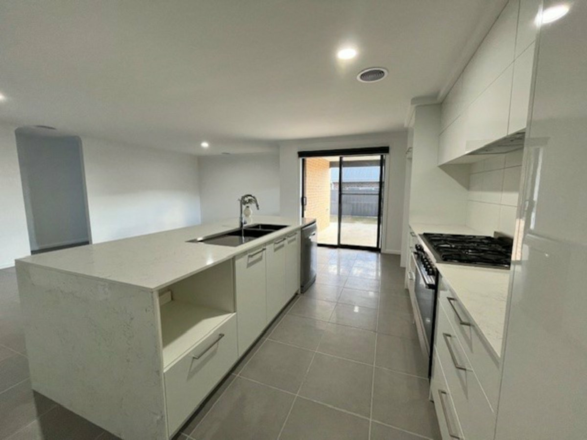33 Northview Road — photo 6 of 16