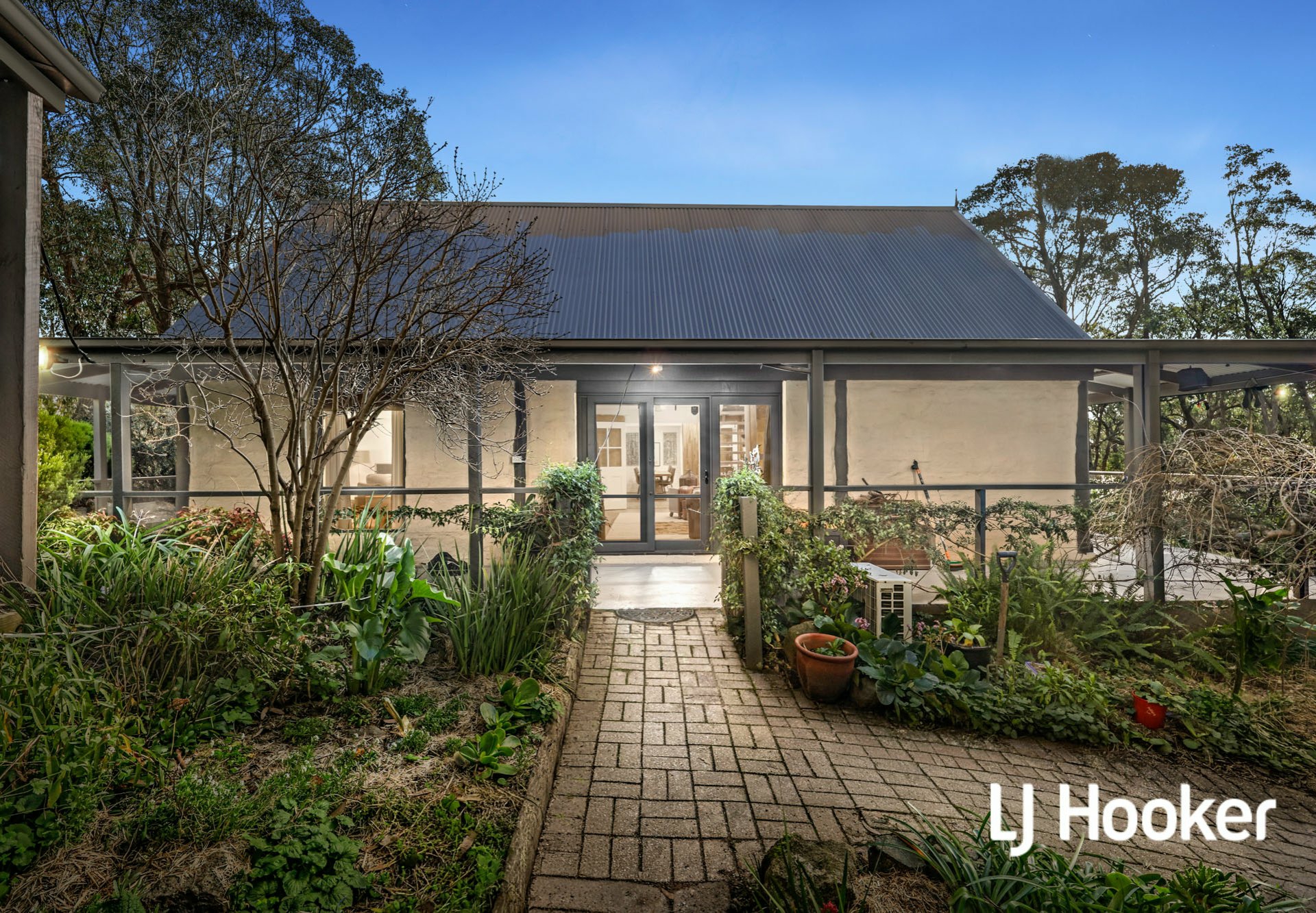 14 Baden Drive — photo 2 of 30