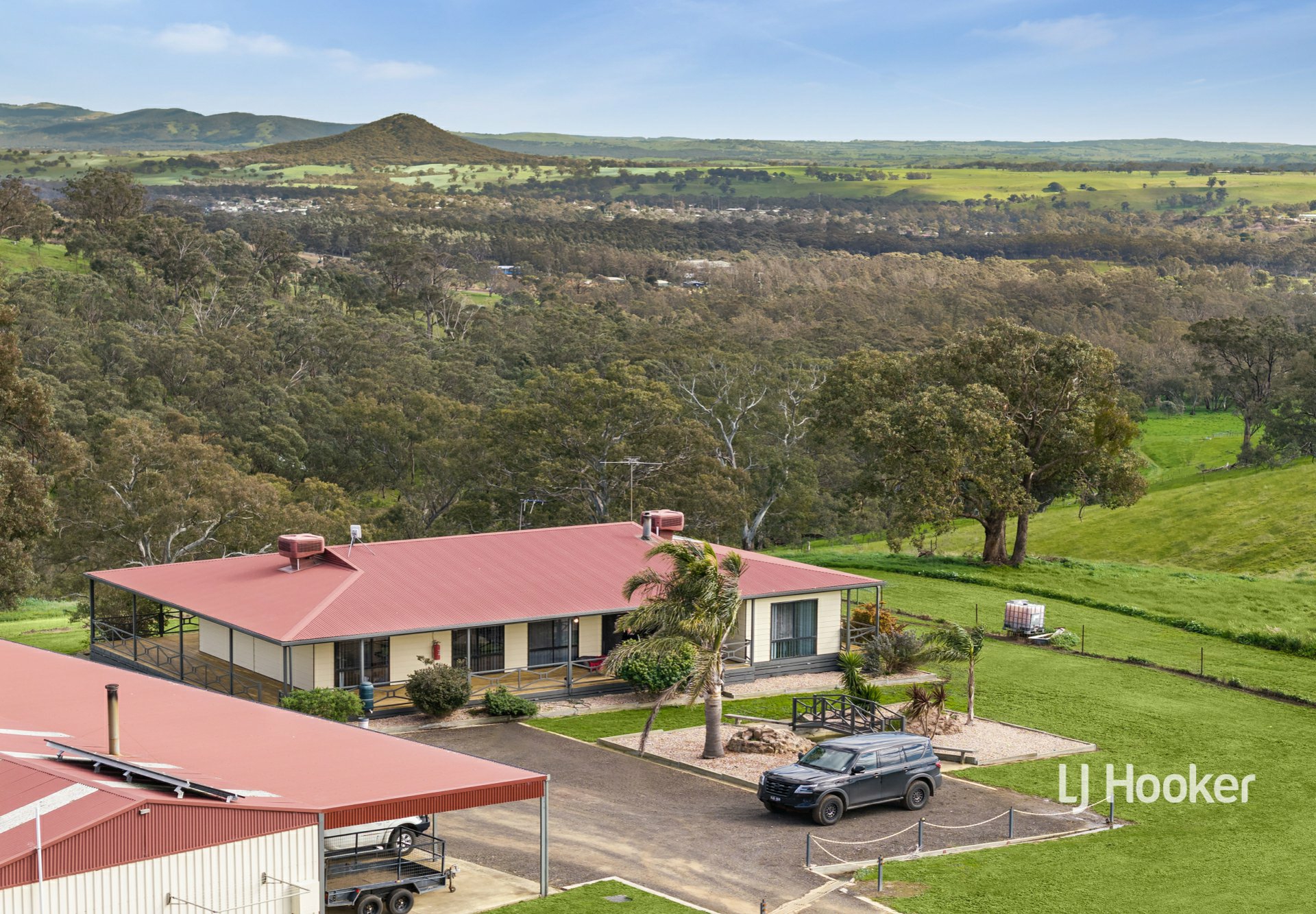 25 Elliotts Road — photo from LJ Hooker Broadford | Kilmore