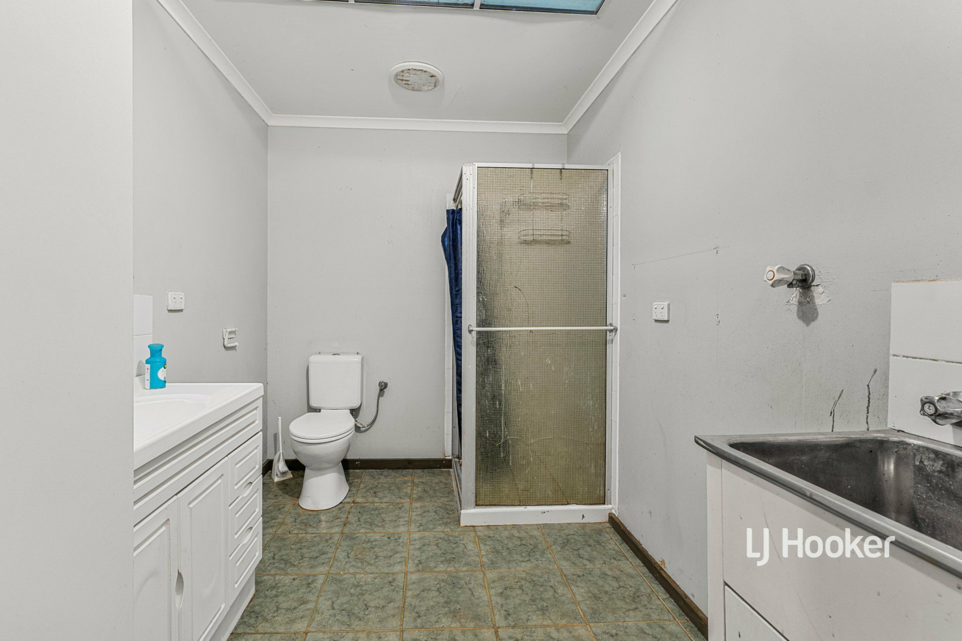 25 Elliotts Road — photo 13 of 24