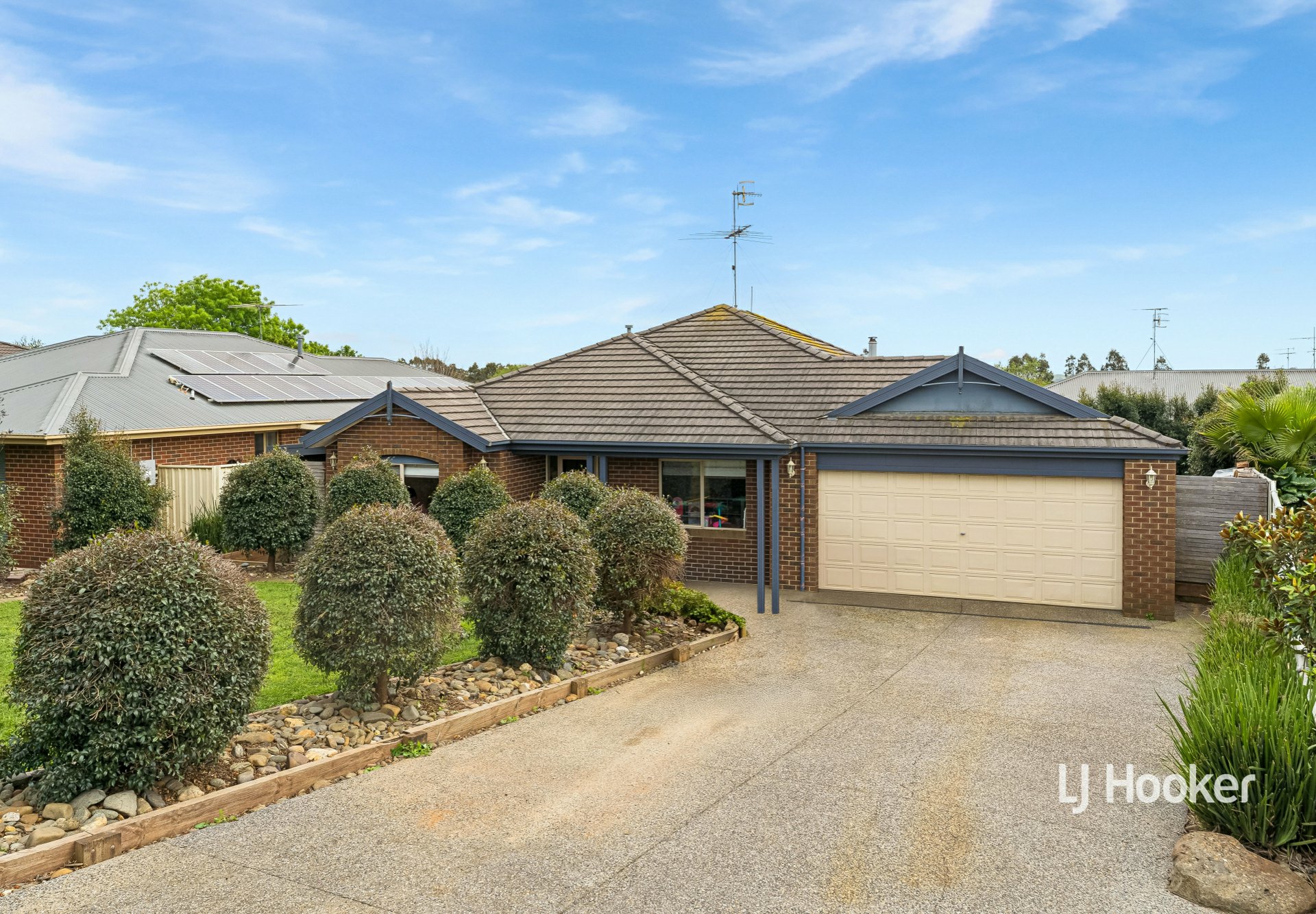94 Cottage Crescent — photo from LJ Hooker Broadford | Kilmore