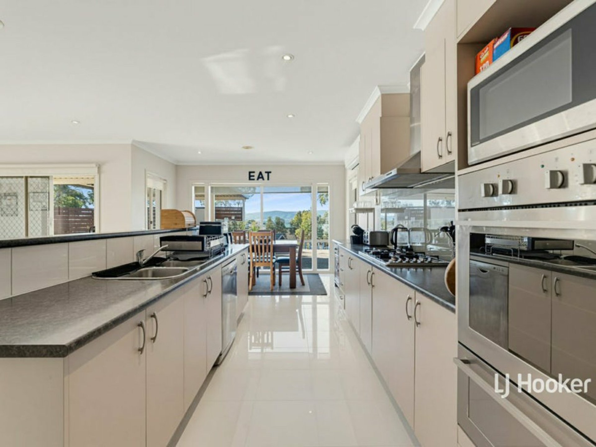 7 Tenni Close — photo 11 of 19