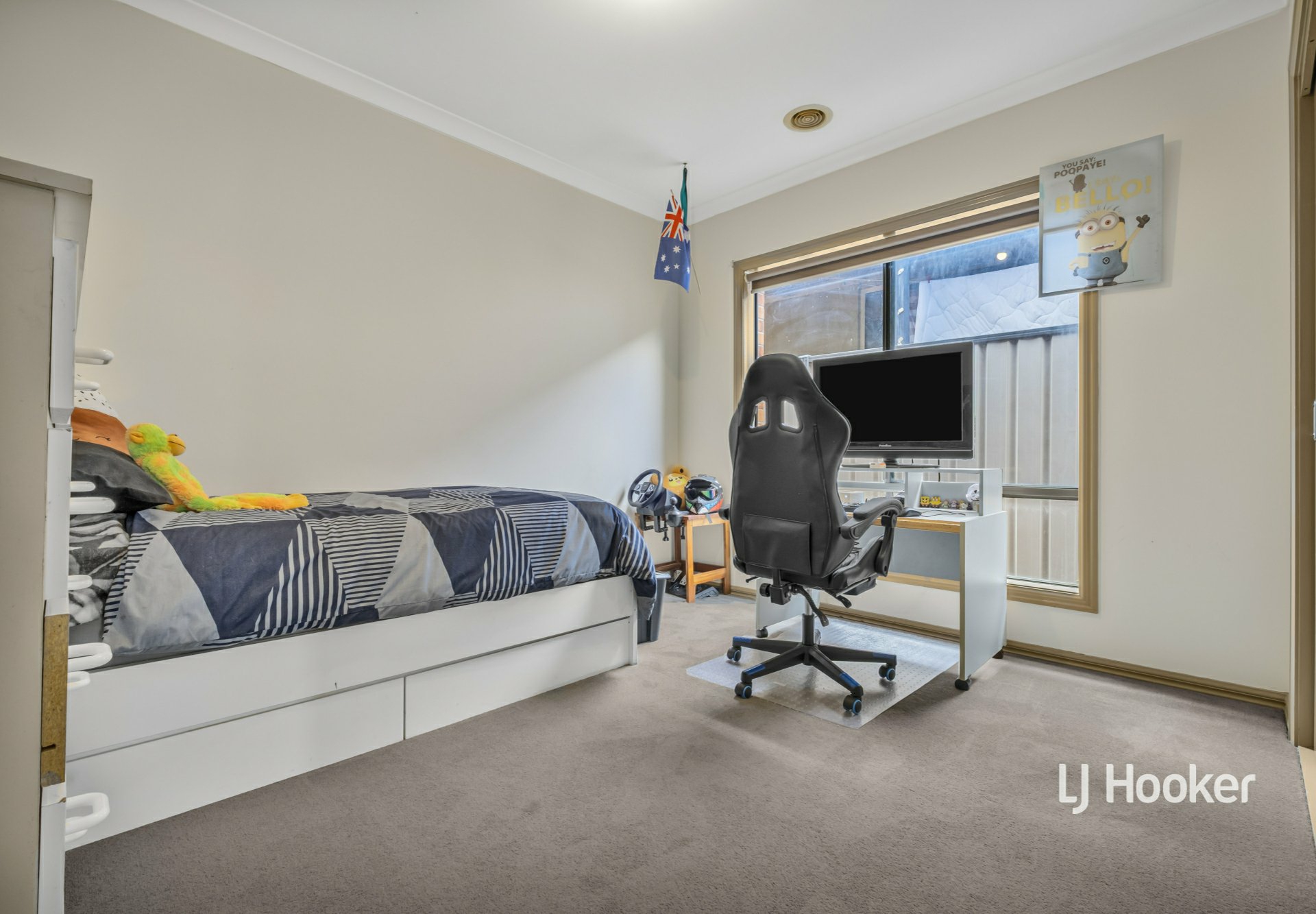 4 Greenwood Rise — photo 10 of 15