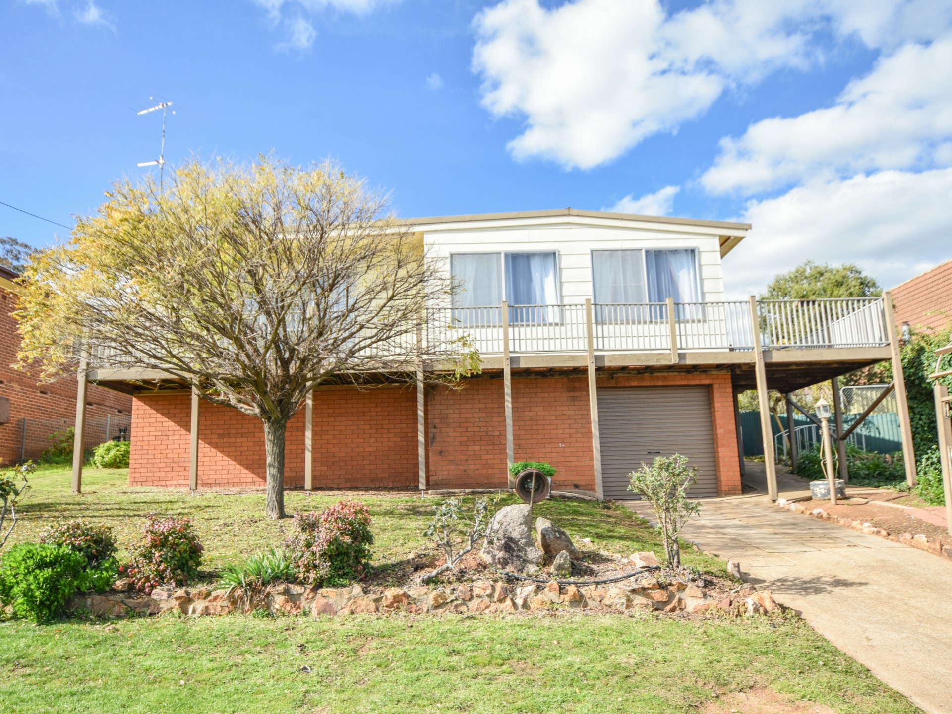 12 Milong Street, Young