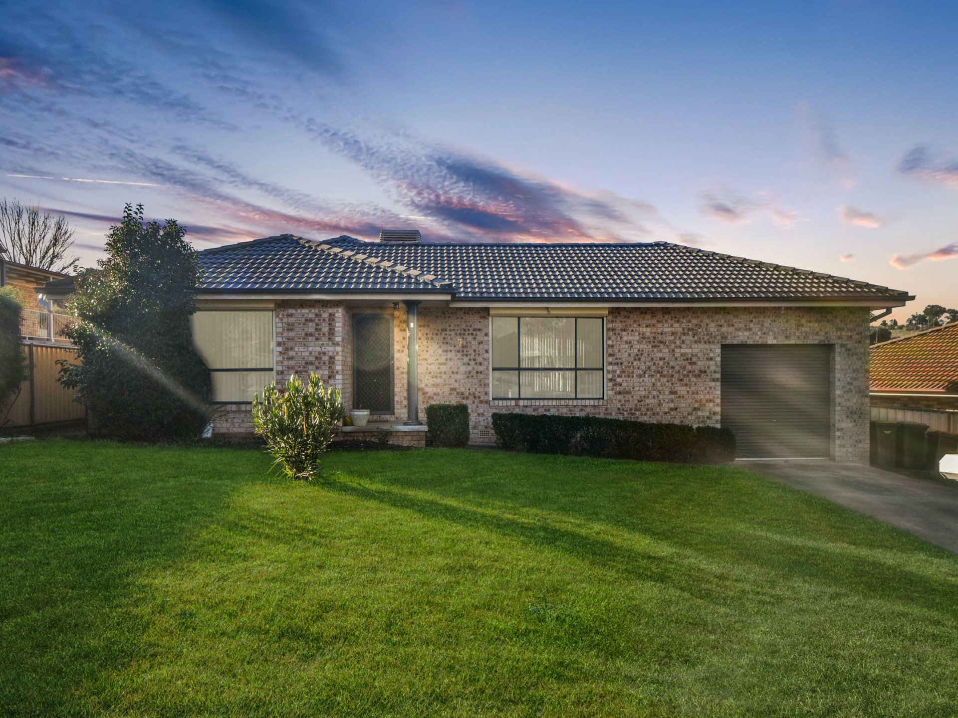7 Hargreaves Crescent, Young