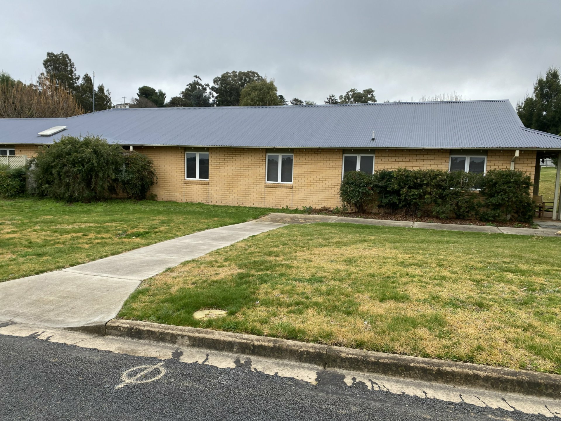 193 Nasmyth Street, YOUNG
