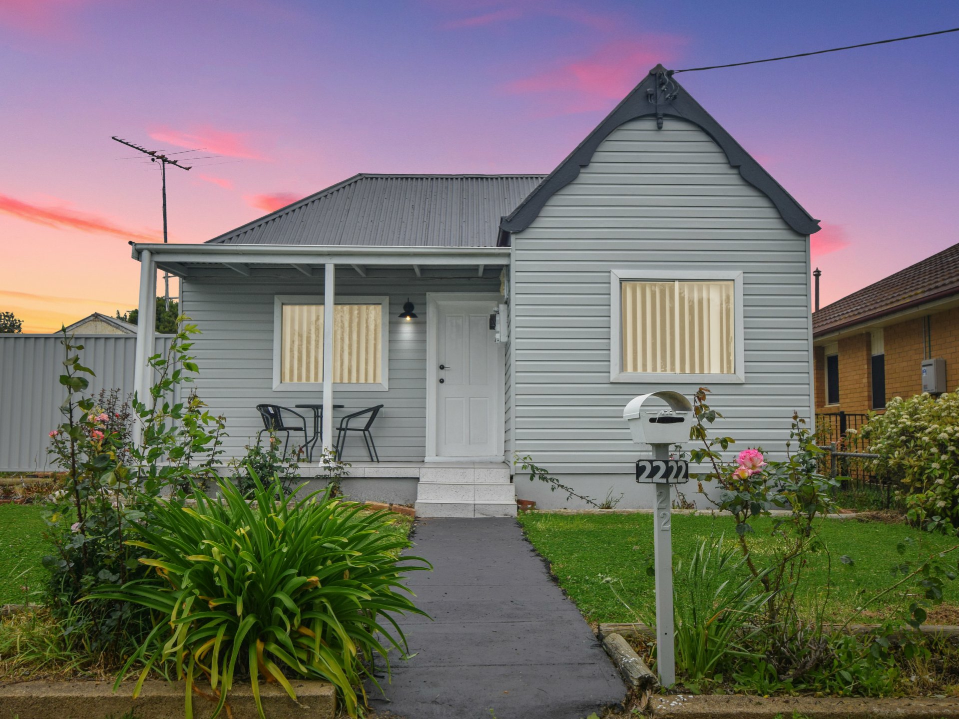 22 Spring Street, Young