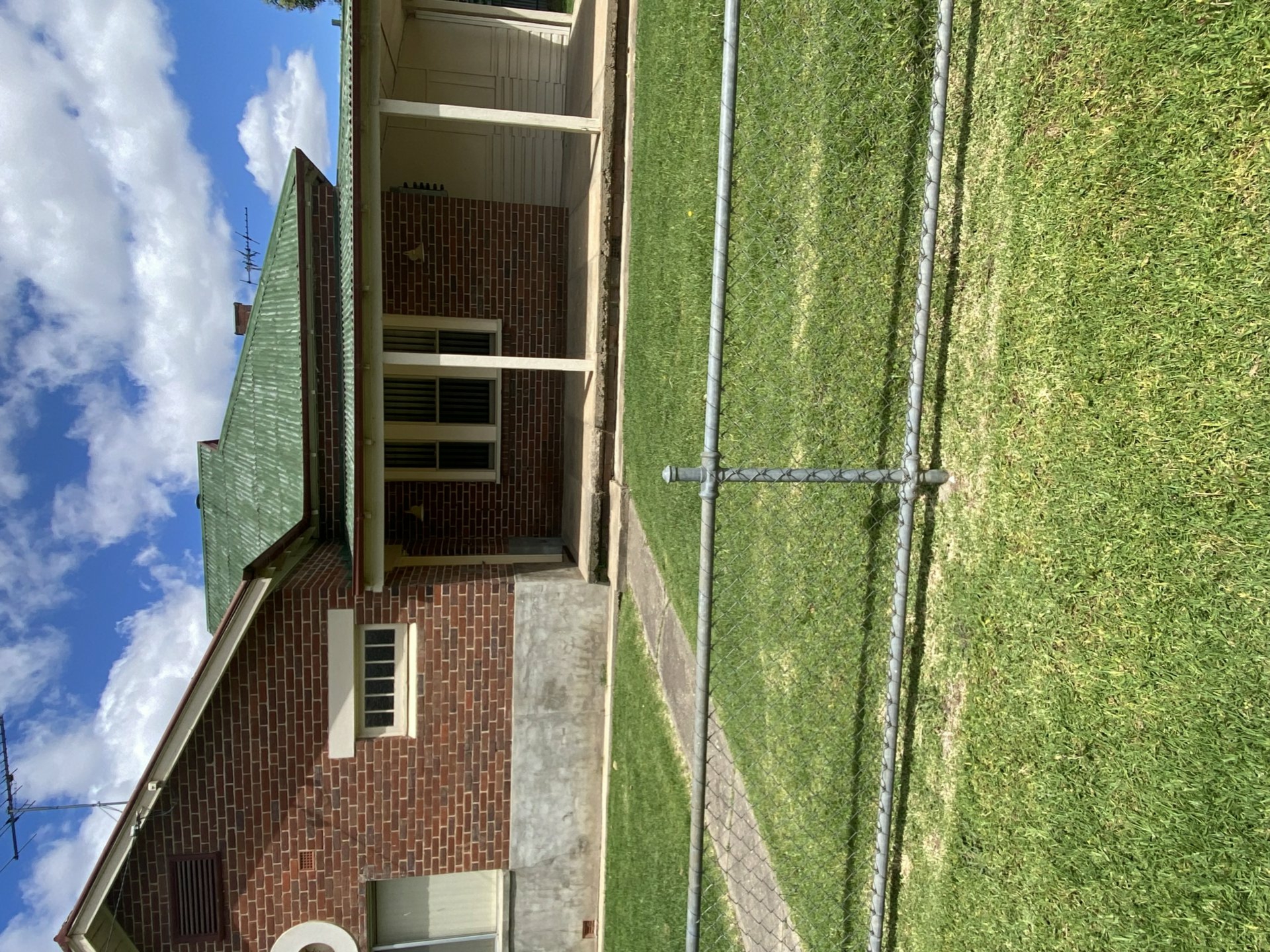 1/5 Calabash Street, YOUNG