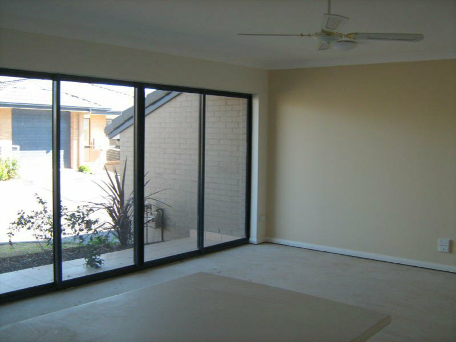 Unit 9/157 William Street, YOUNG