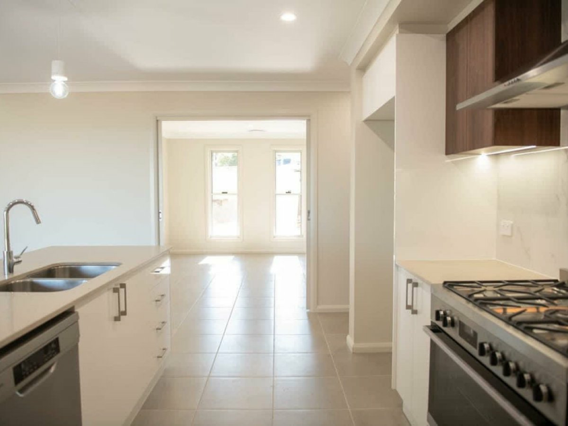 1-189 Henry Lawson Way, YOUNG