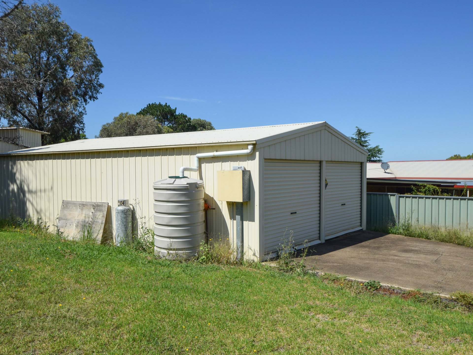 12 Angel Court Young NSW - Property Details - LJ Hooker