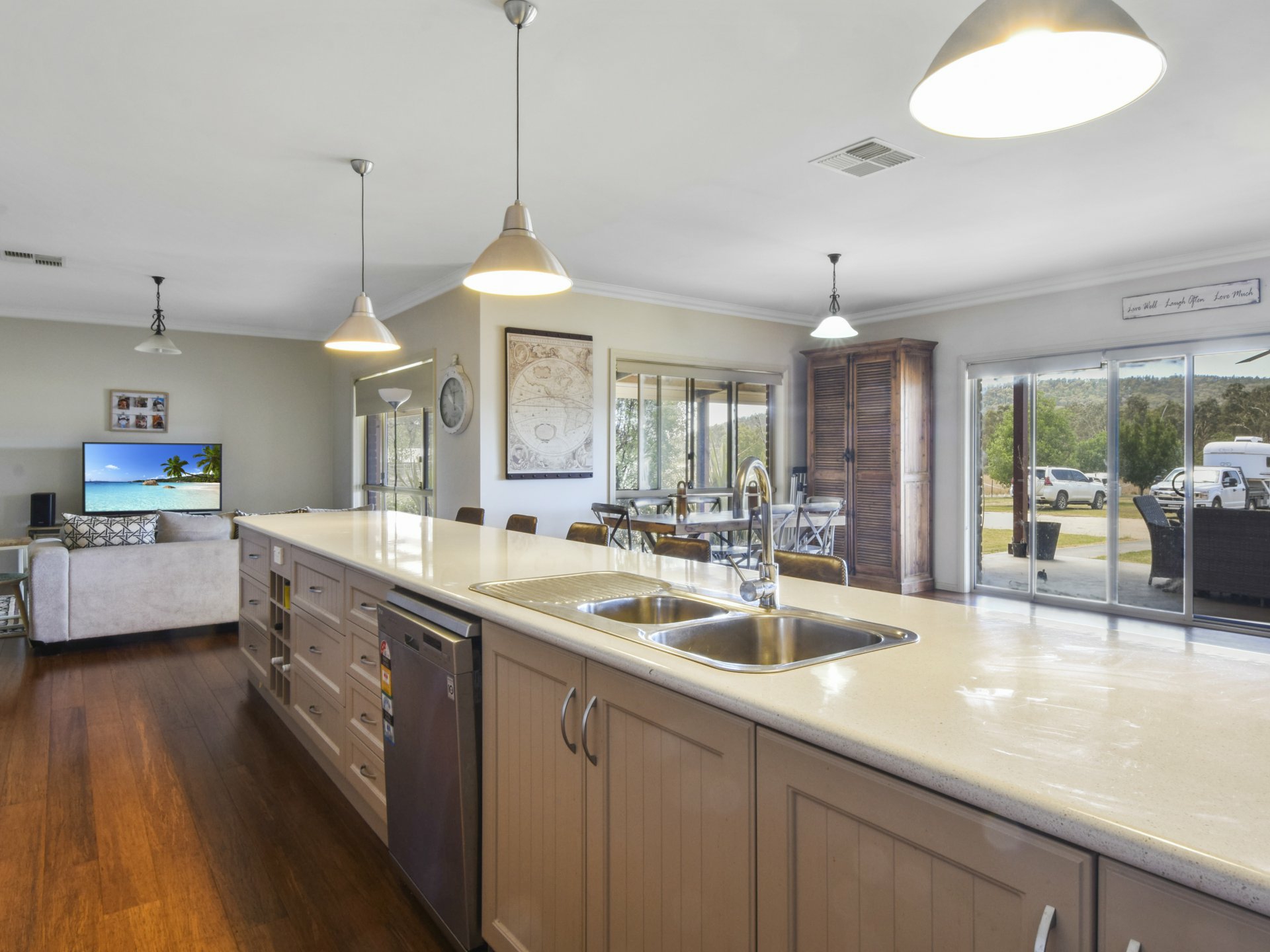 92 Wambanumba Drive, YOUNG