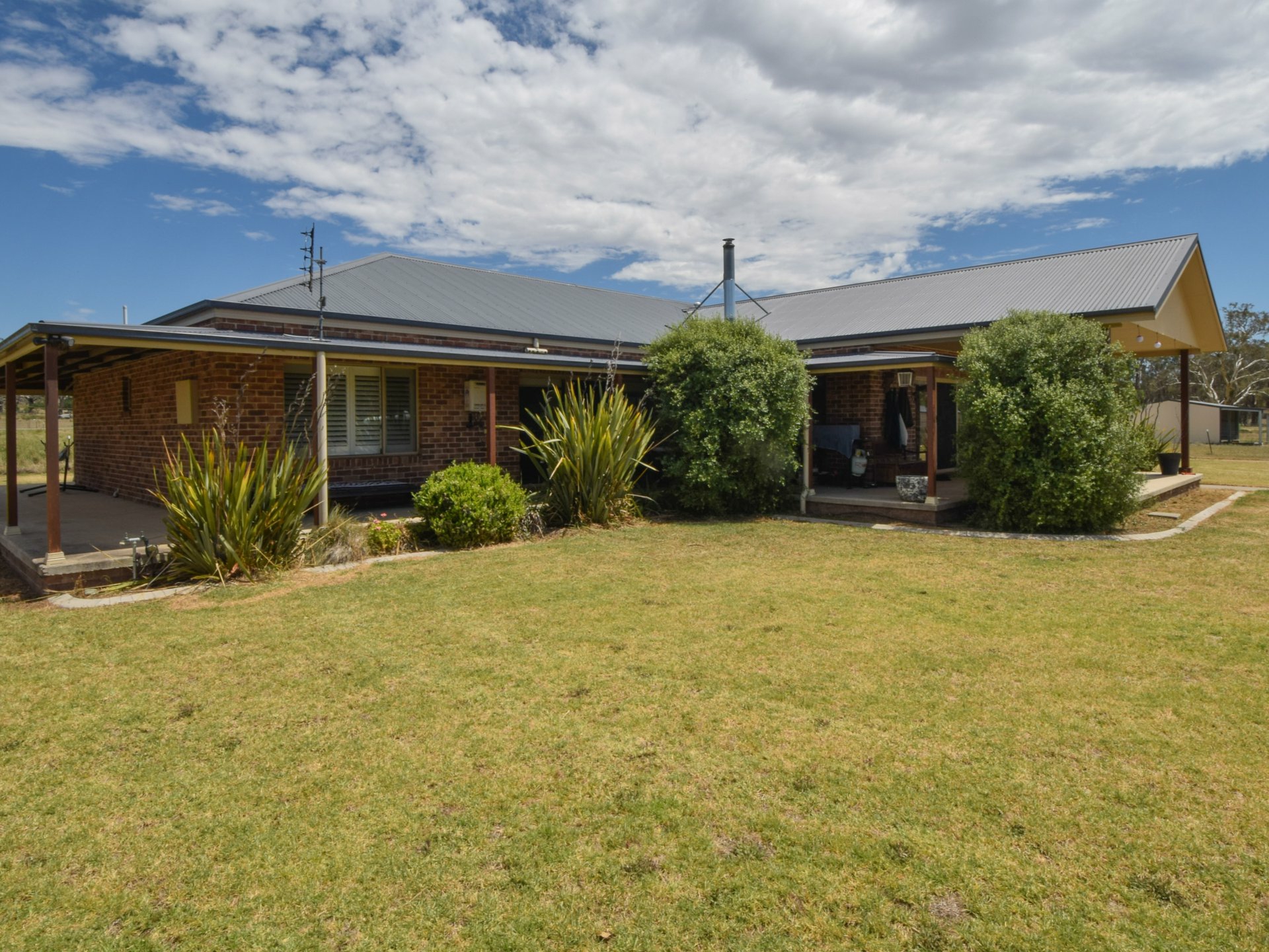 92 Wambanumba Drive, YOUNG
