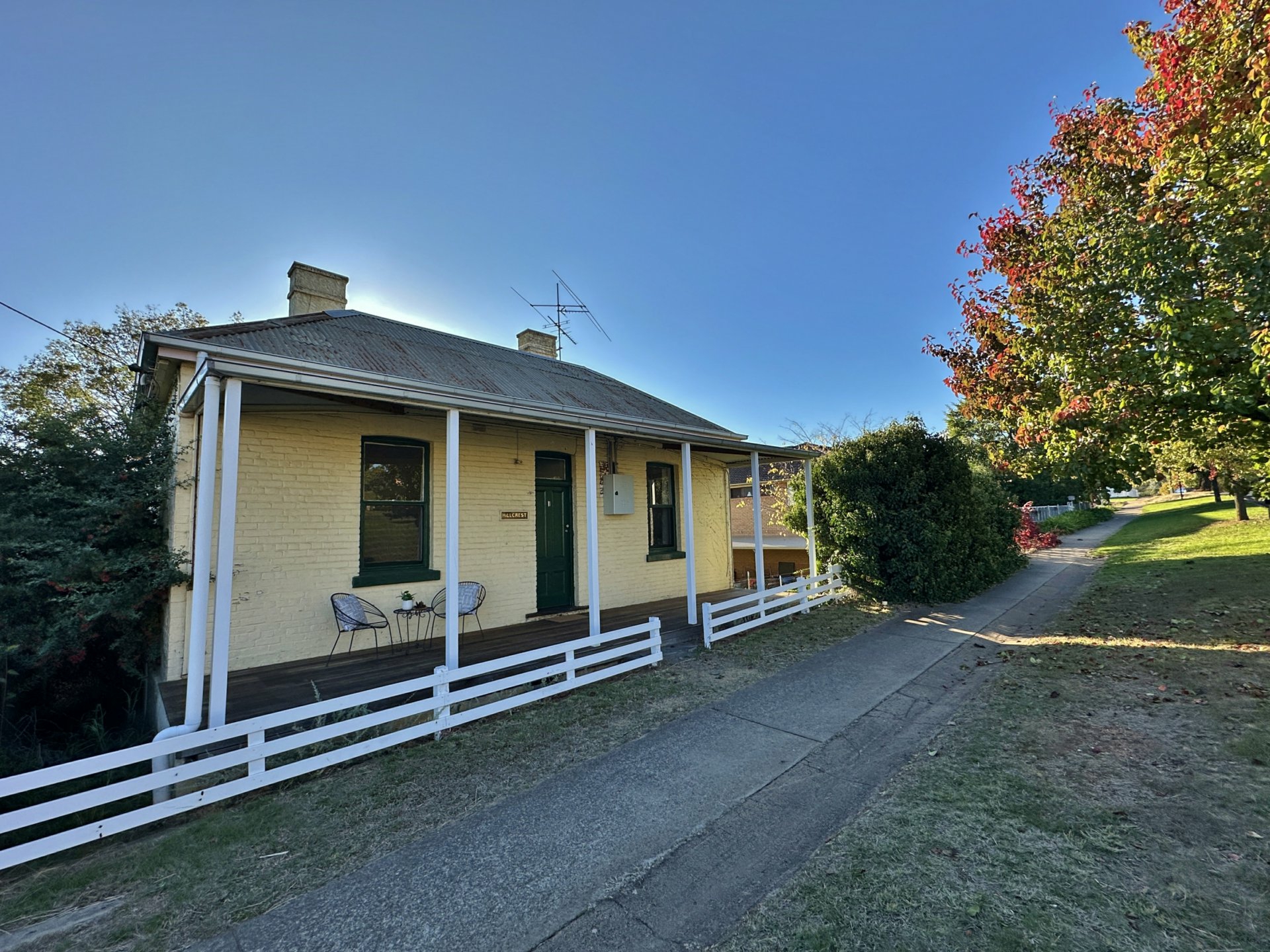 17 Main Street, YOUNG