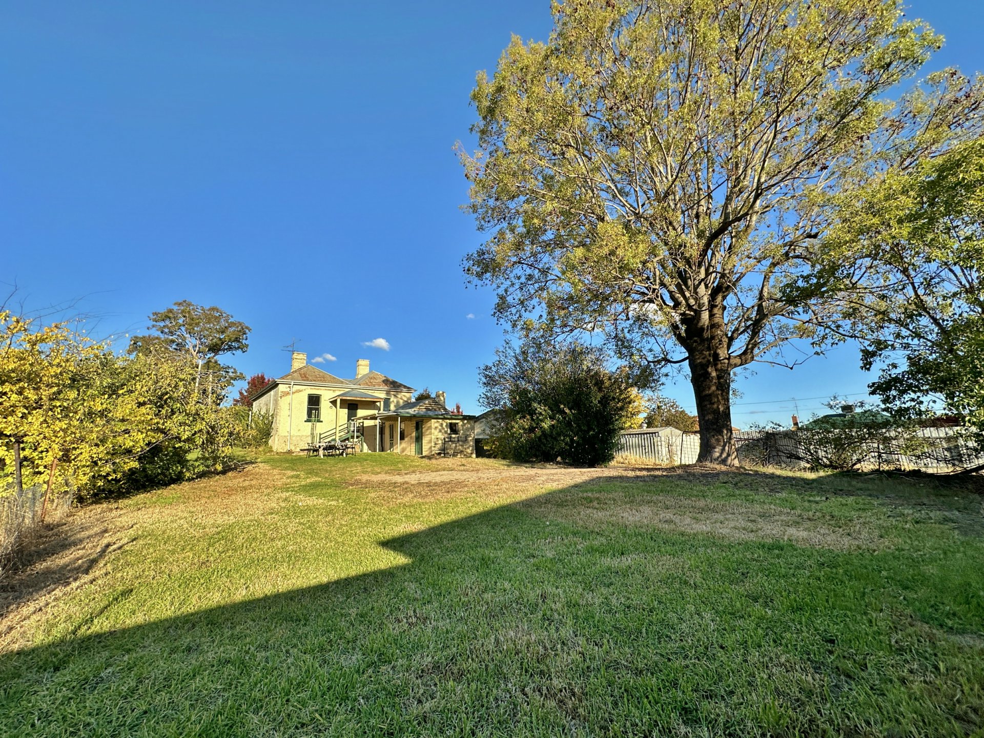 17 Main Street, YOUNG