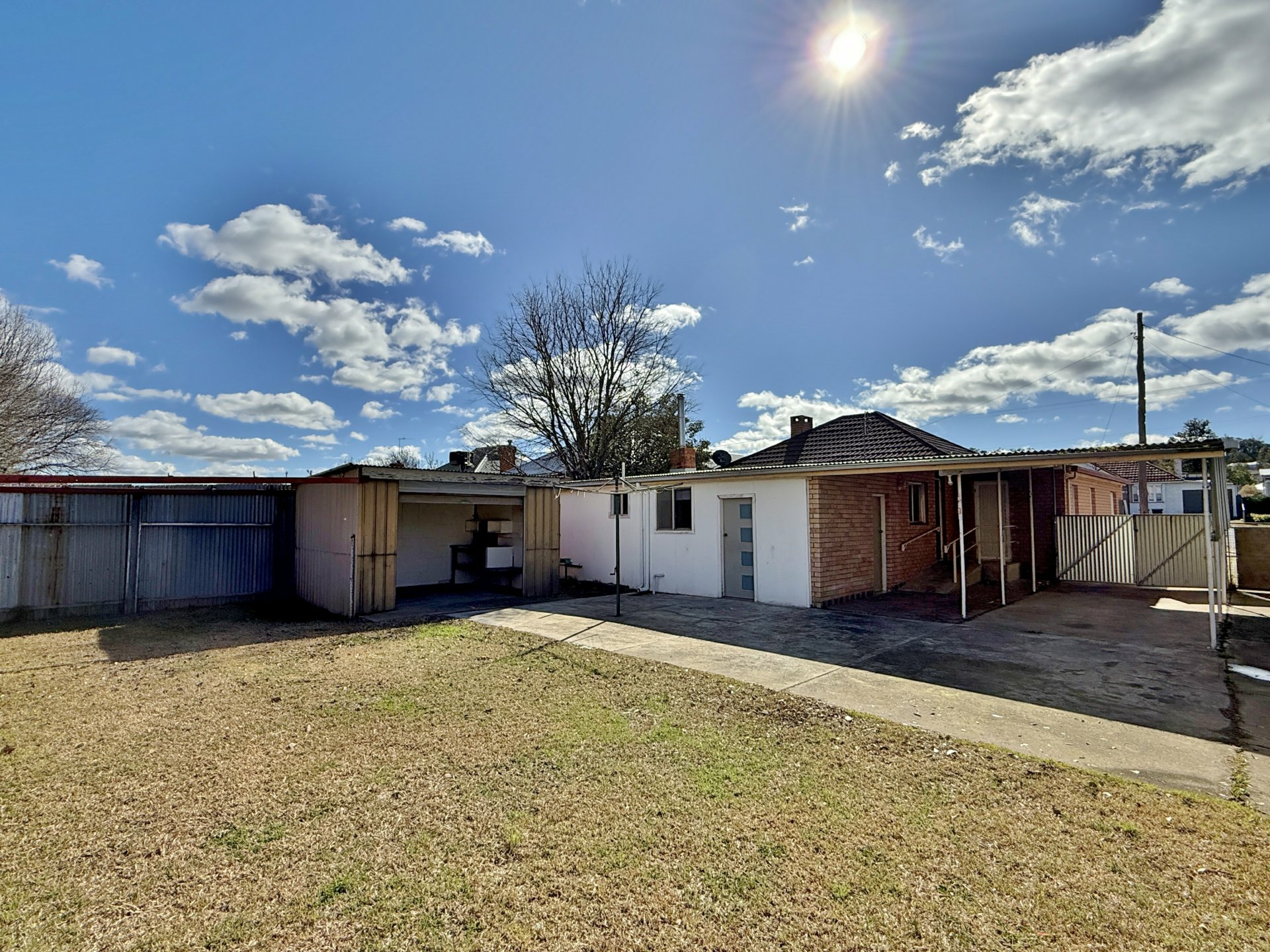 172 Nasmyth Street, YOUNG