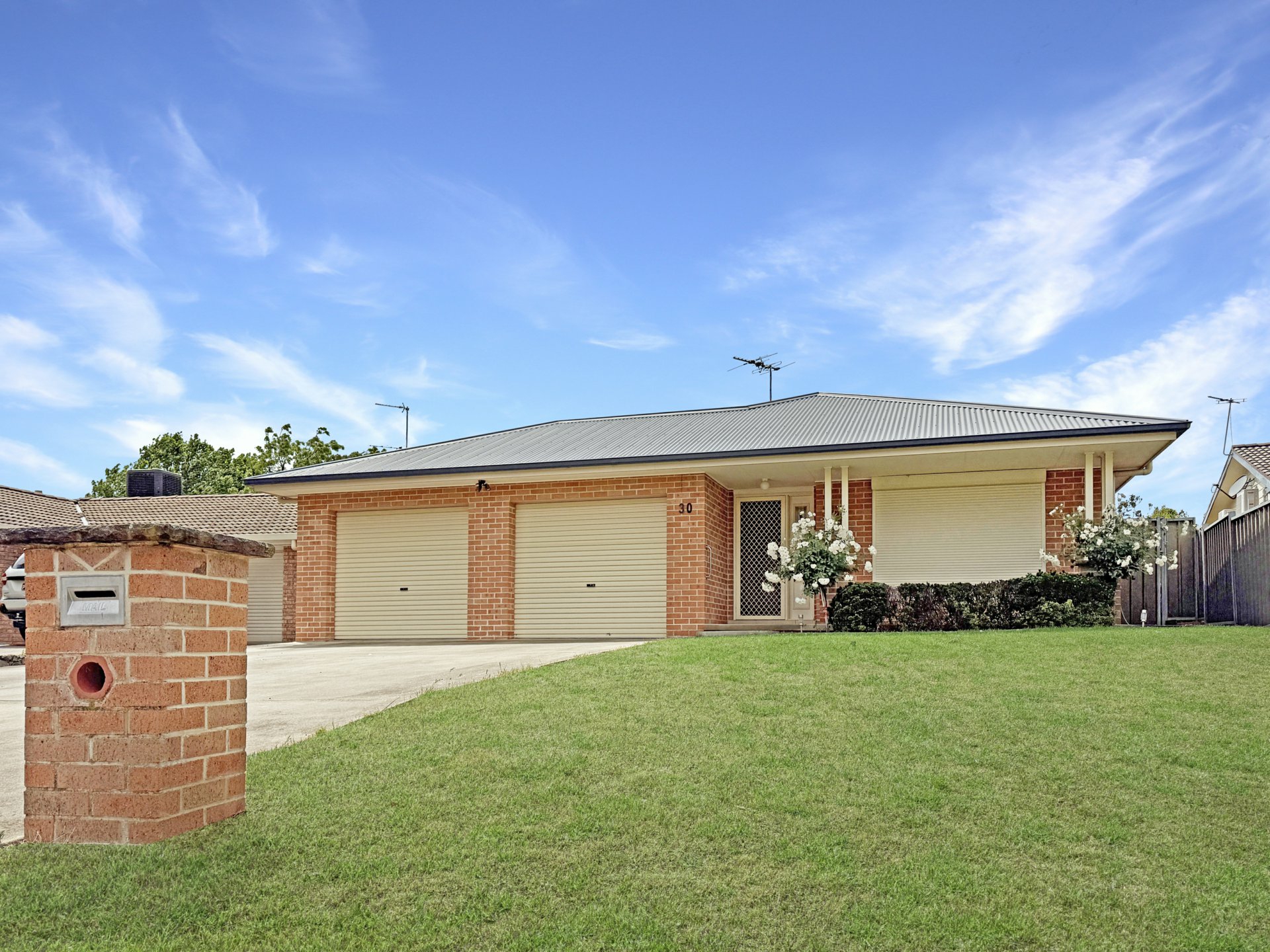 30 Dwyer Drive, Young