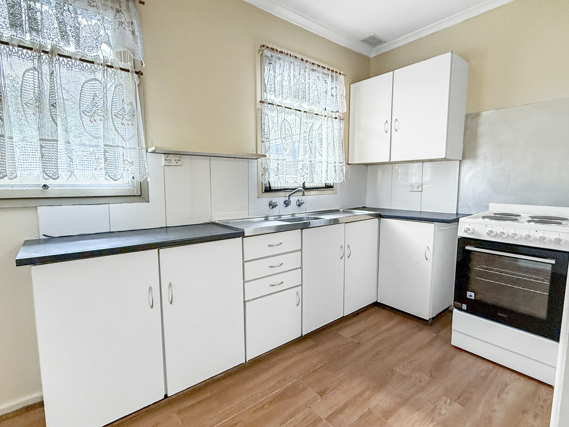 9 Crowther Street — photo 6 of 16