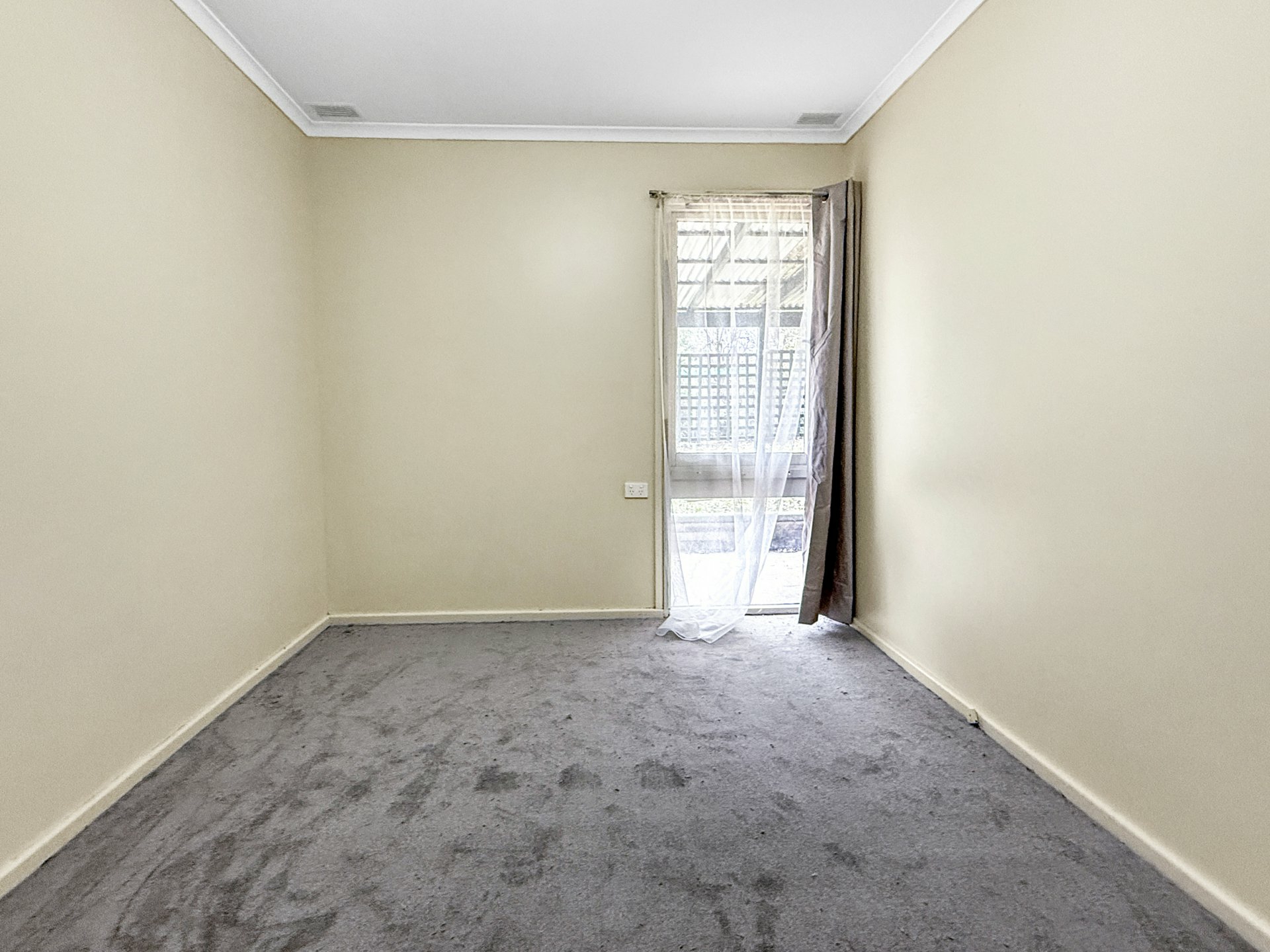 9 Crowther Street — photo 10 of 16