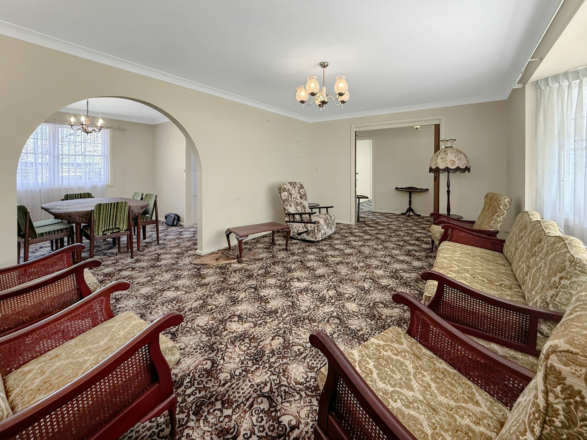 218 William Street — photo 10 of 27